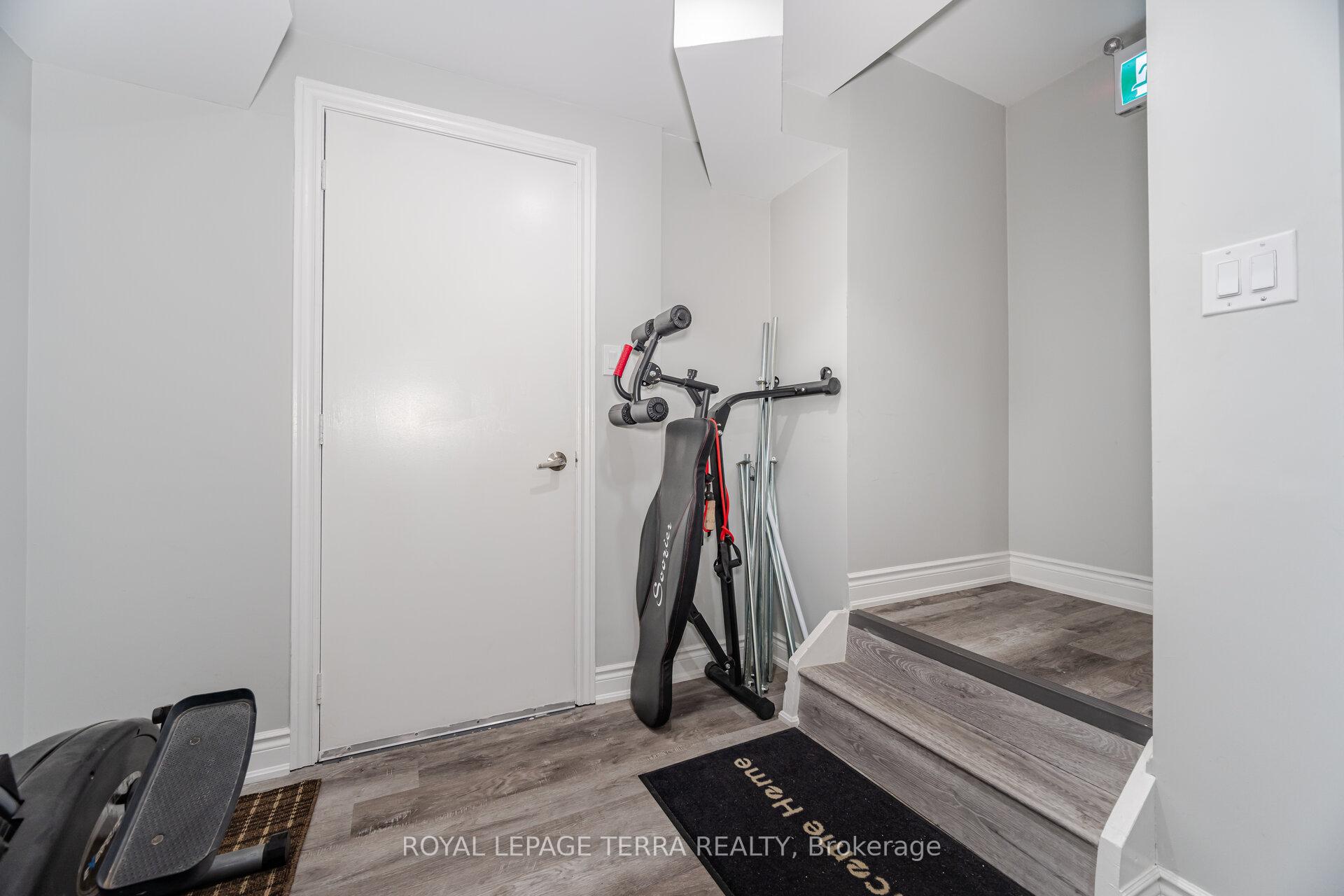 Photo 34 of 47 Cobriza Crescent, Brampton, Northwest Brampton — HOMEH