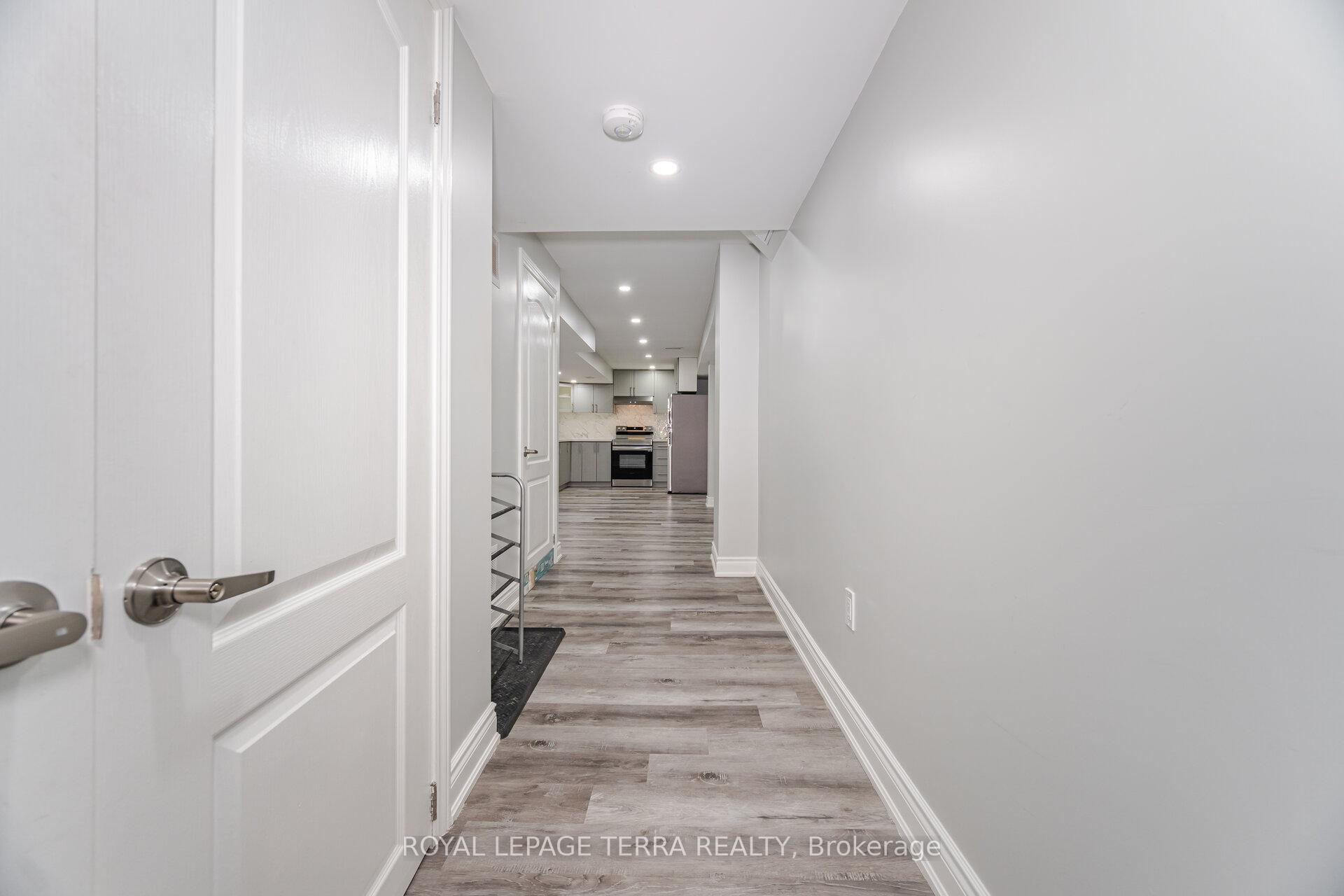 Photo 37 of 47 Cobriza Crescent, Brampton, Northwest Brampton — HOMEH