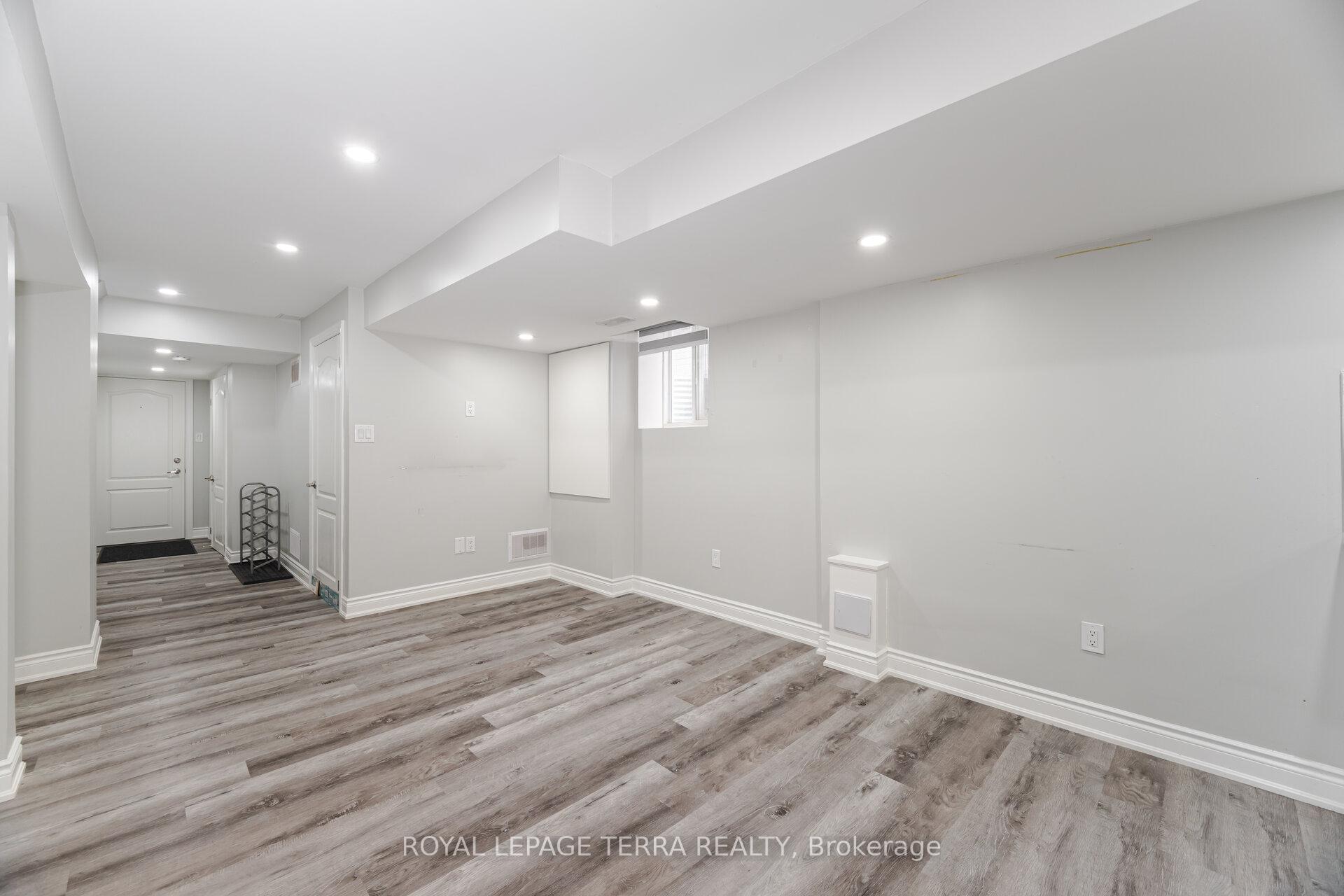 Photo 38 of 47 Cobriza Crescent, Brampton, Northwest Brampton — HOMEH