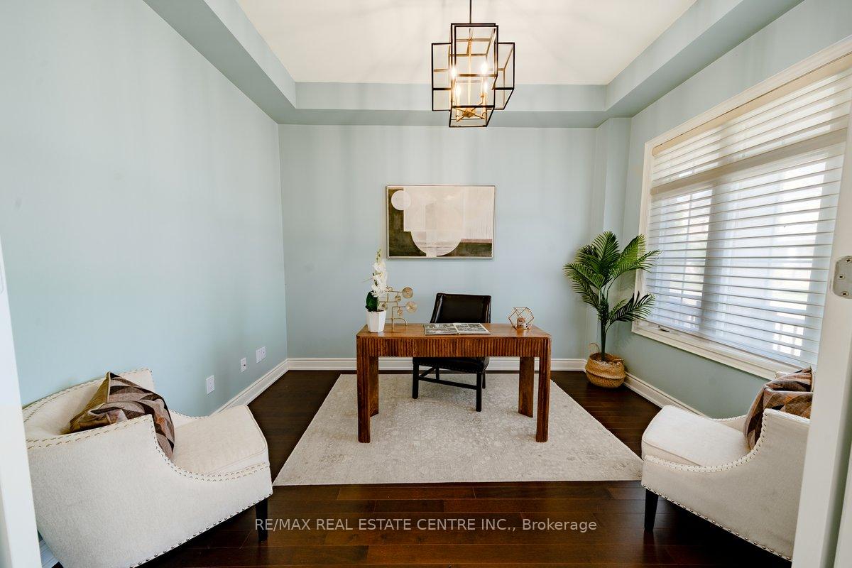 Photo 11 of 22 Malaspina Close N, Brampton, Bram West — HOMEH