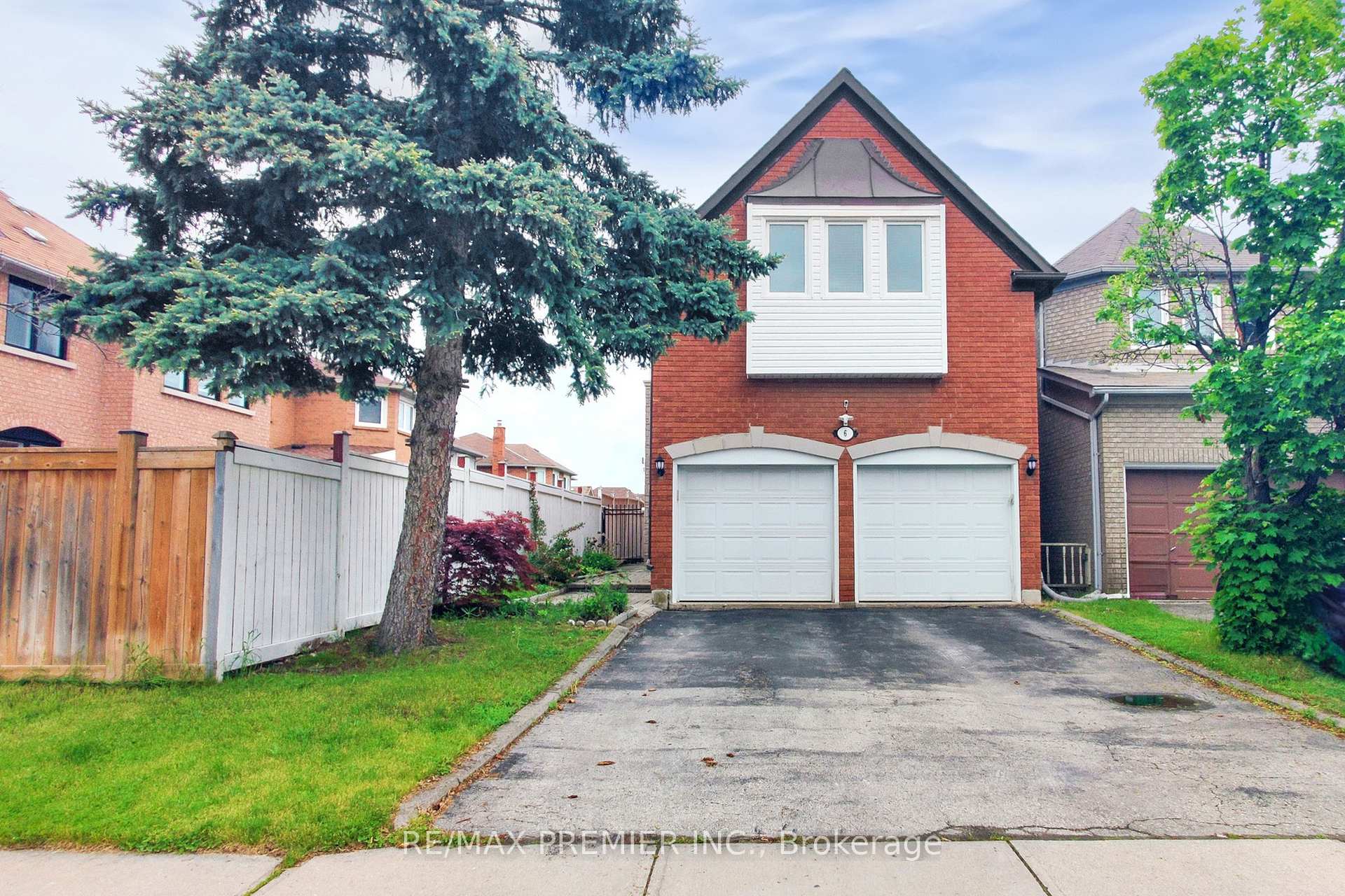 Photo 1 of 6 Bighorn Crescent, Brampton, Sandringham-Wellington — HOMEH
