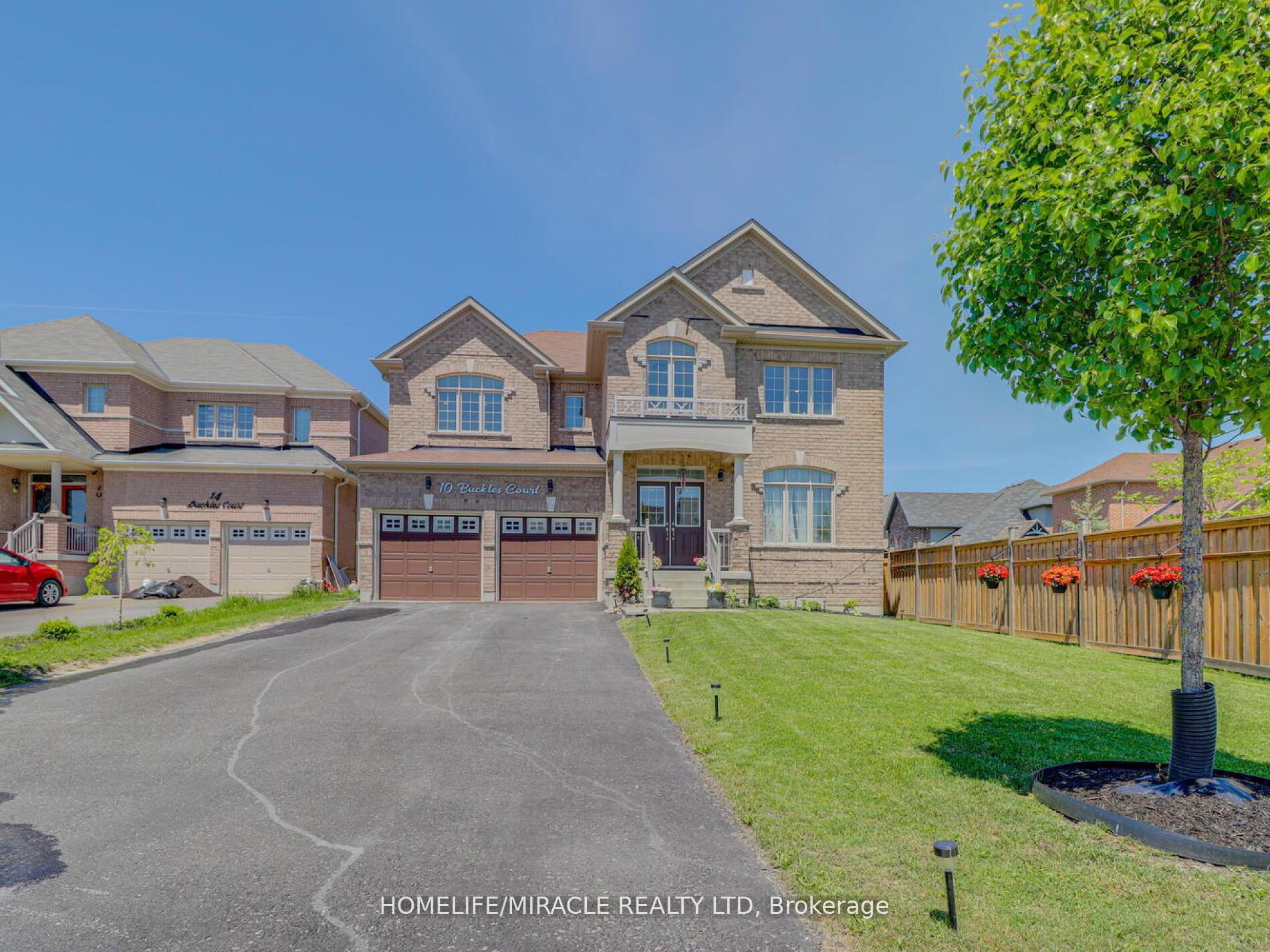 Front of 10 Buckles Court
