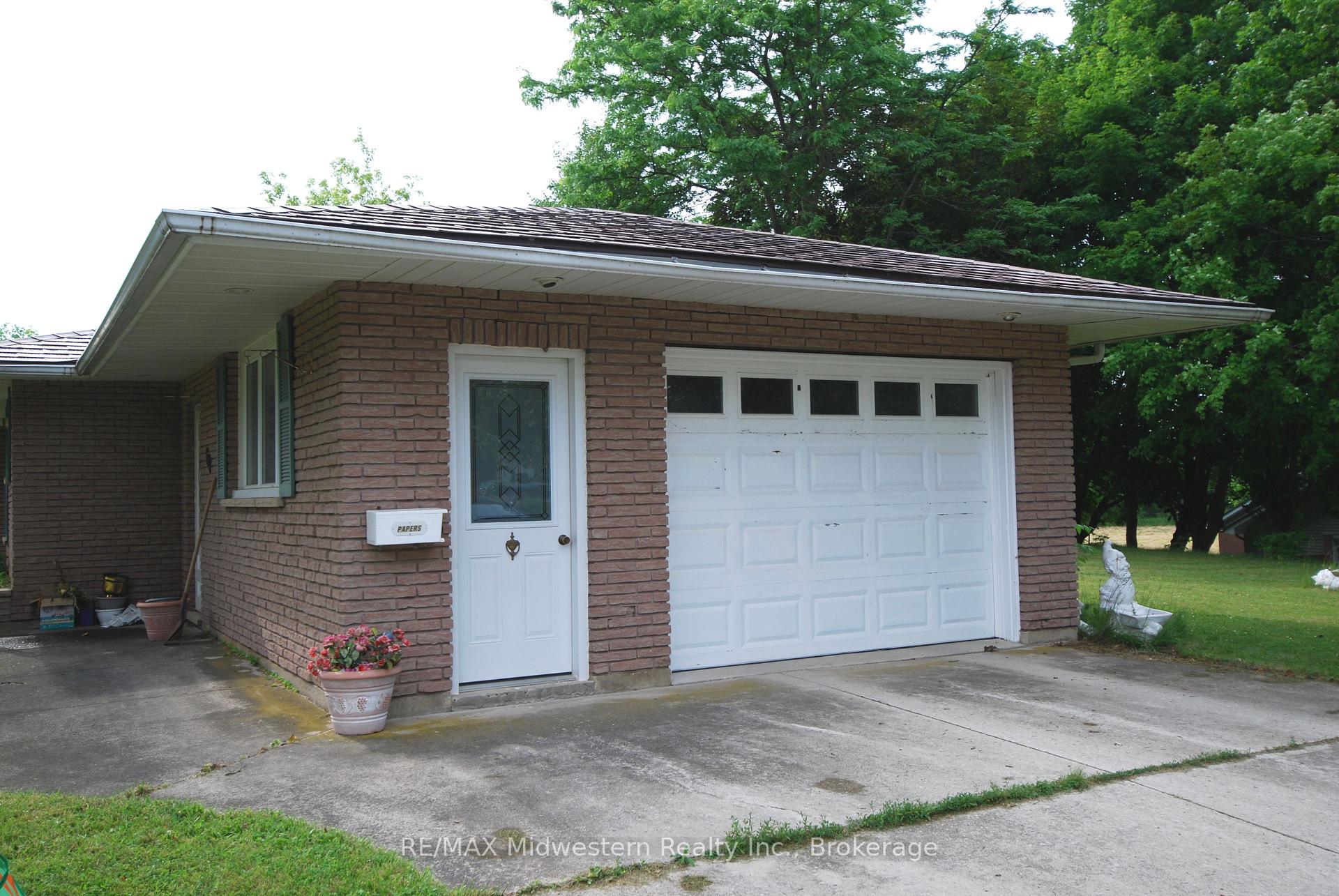 Photo 7 of 68 Elora Street N, Minto — HOMEH