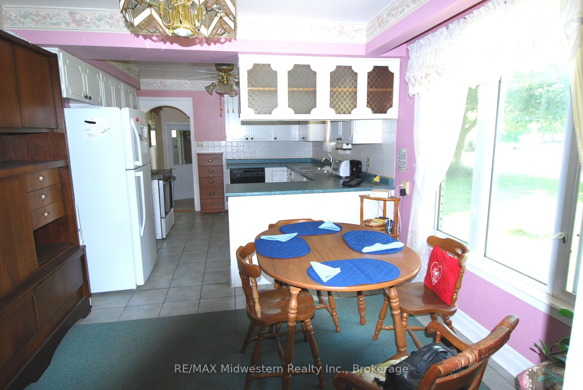 Photo 8 of 68 Elora Street N, Minto — HOMEH
