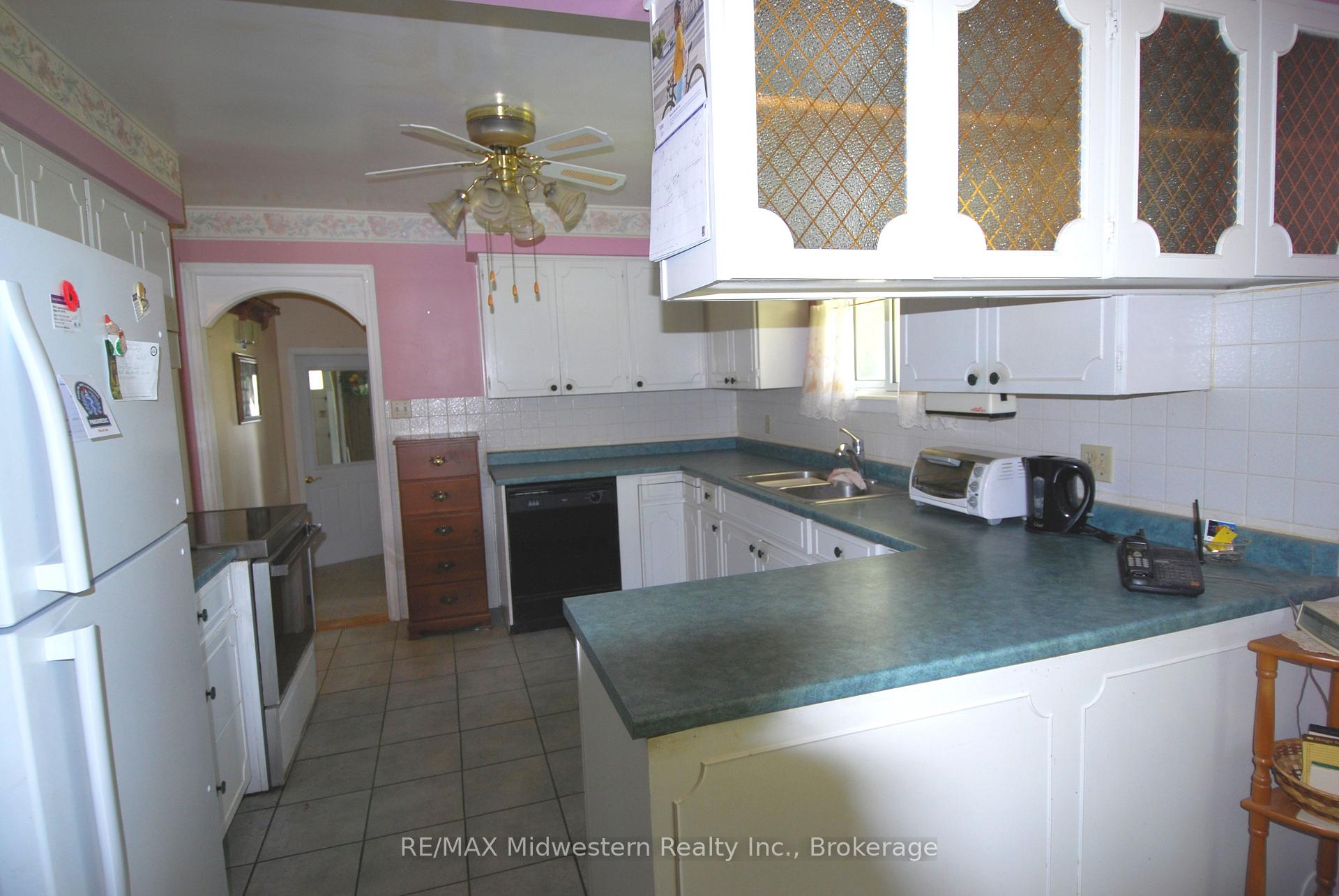 Photo 3 of 68 Elora Street N, Minto — HOMEH