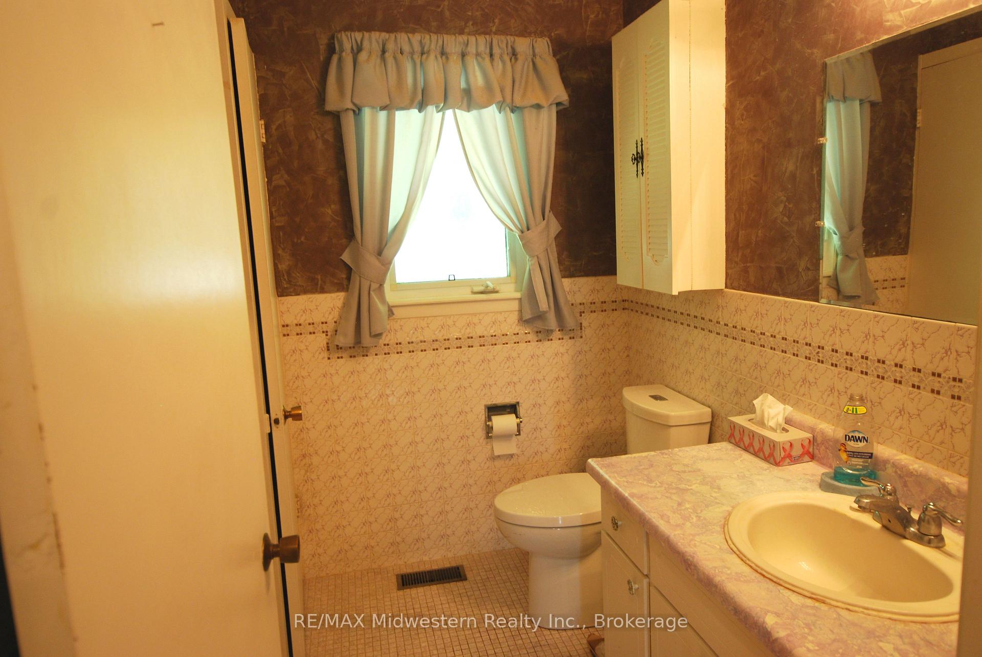 Photo 12 of 68 Elora Street N, Minto — HOMEH