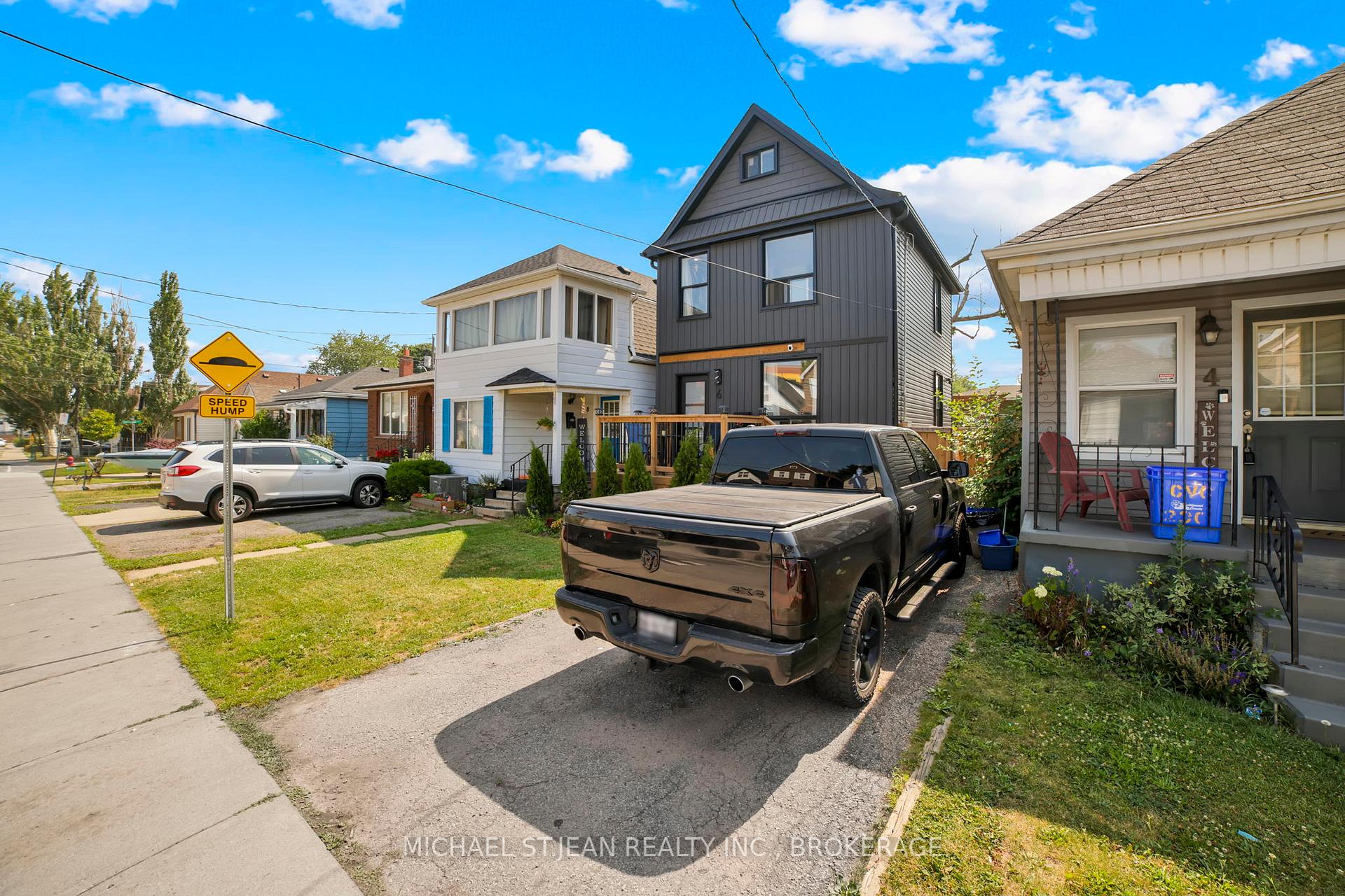 Photo 5 of 6 Frederick Avenue, Hamilton, Crown Point — HOMEH