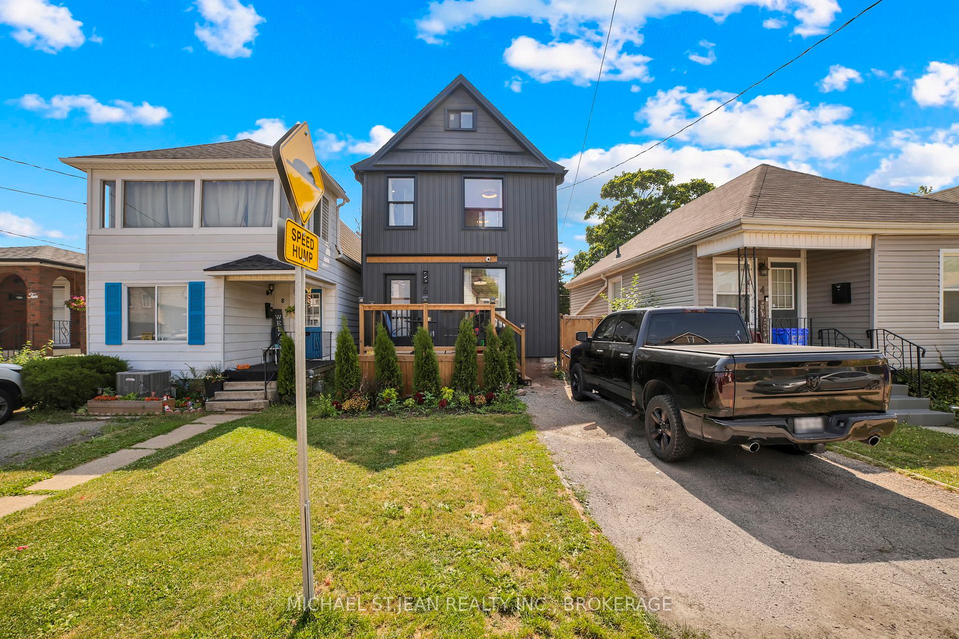 Photo 3 of 6 Frederick Avenue, Hamilton, Crown Point — HOMEH