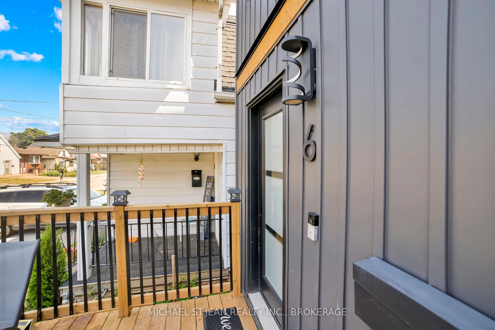 Photo 15 of 6 Frederick Avenue, Hamilton, Crown Point — HOMEH