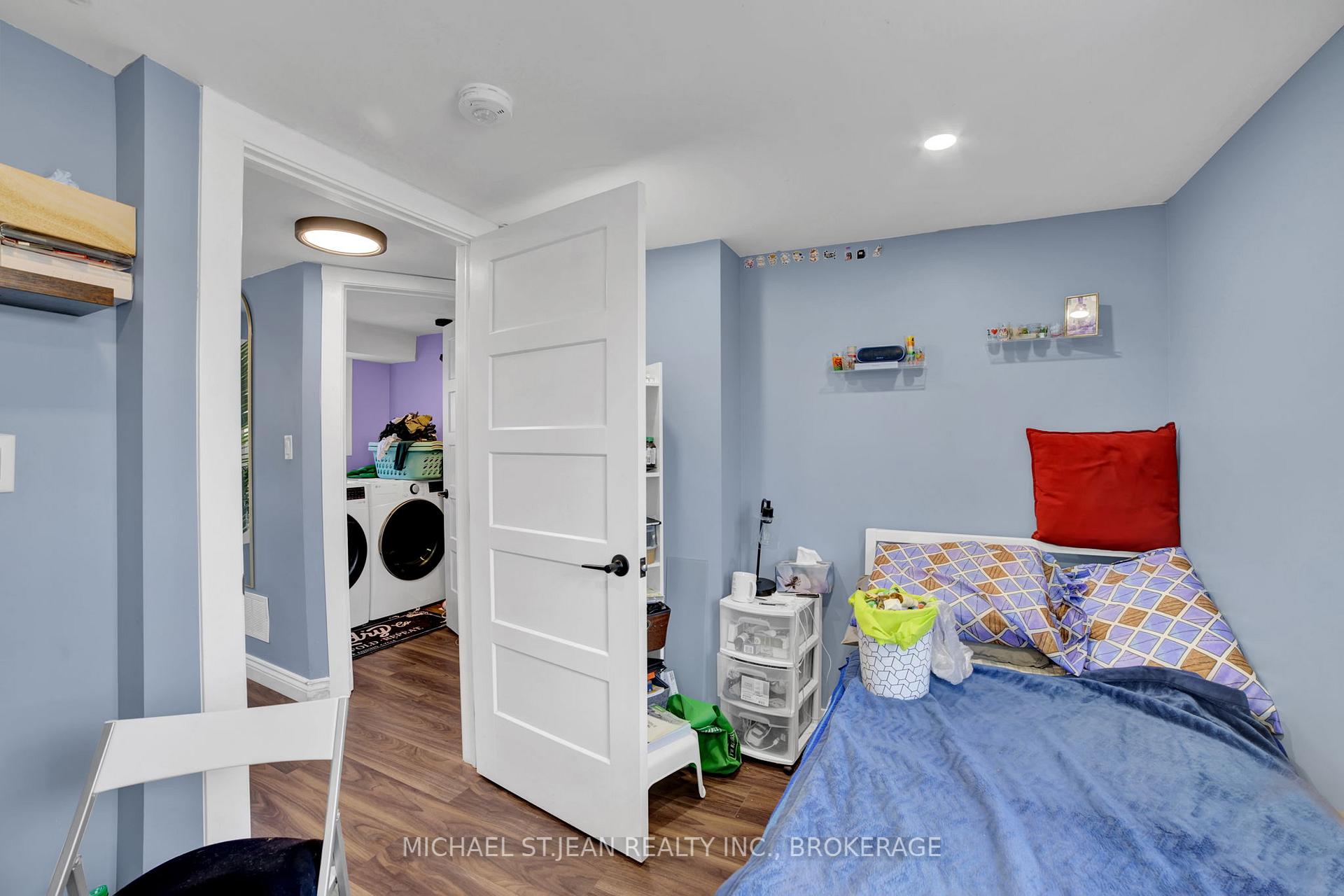 Photo 39 of 6 Frederick Avenue, Hamilton, Crown Point — HOMEH