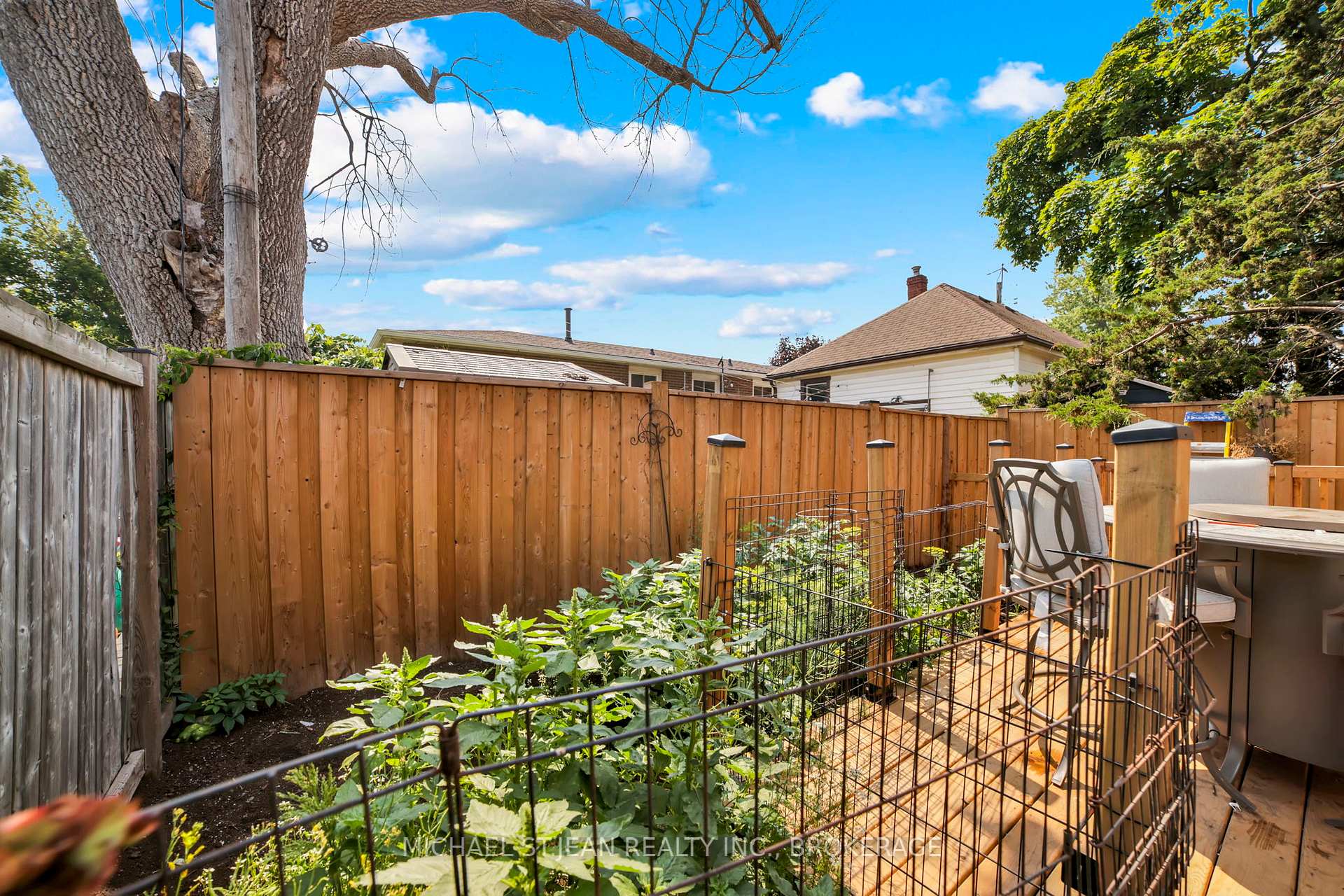 Photo 34 of 6 Frederick Avenue, Hamilton, Crown Point — HOMEH