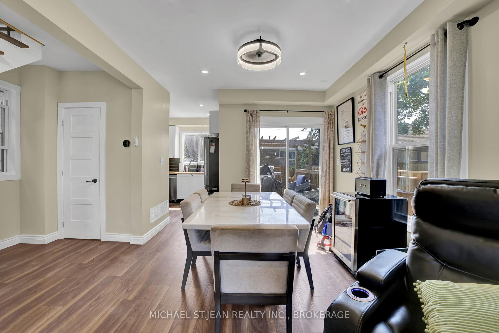 Photo 40 of 6 Frederick Avenue, Hamilton, Crown Point — HOMEH