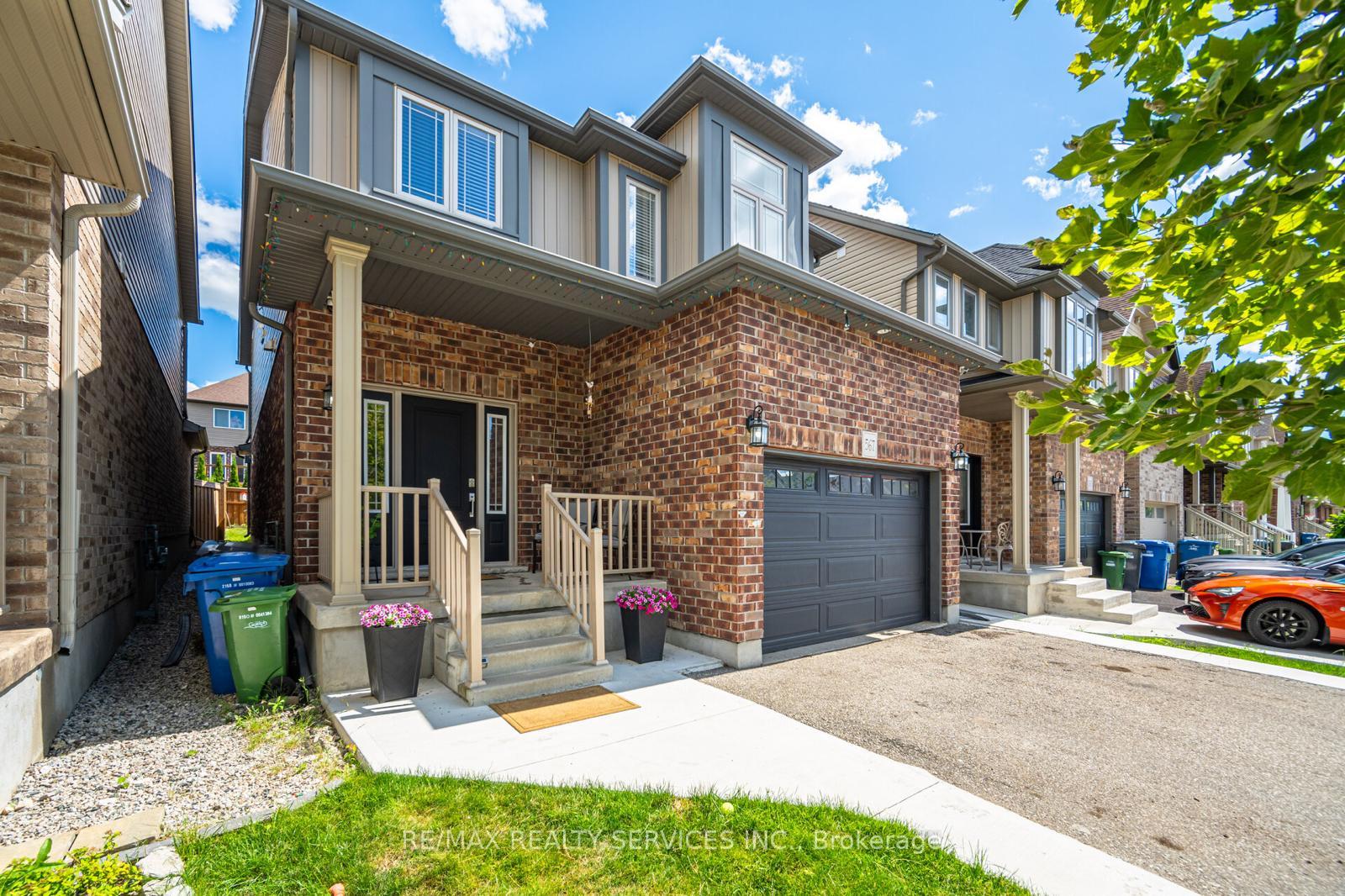 Photo 2 of 567 Starwood Drive, Guelph, Grange Road — HOMEH