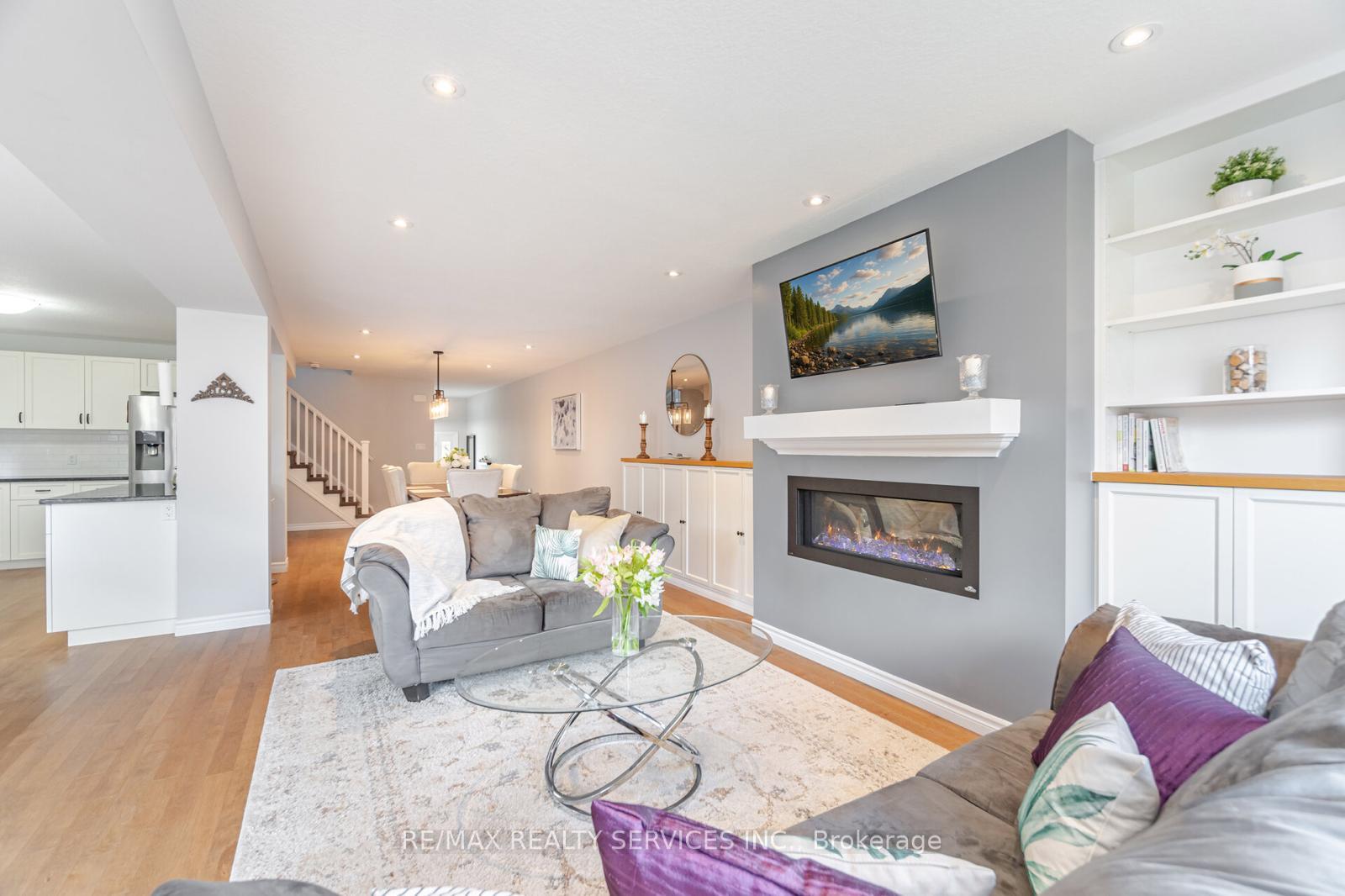Photo 7 of 567 Starwood Drive, Guelph, Grange Road — HOMEH