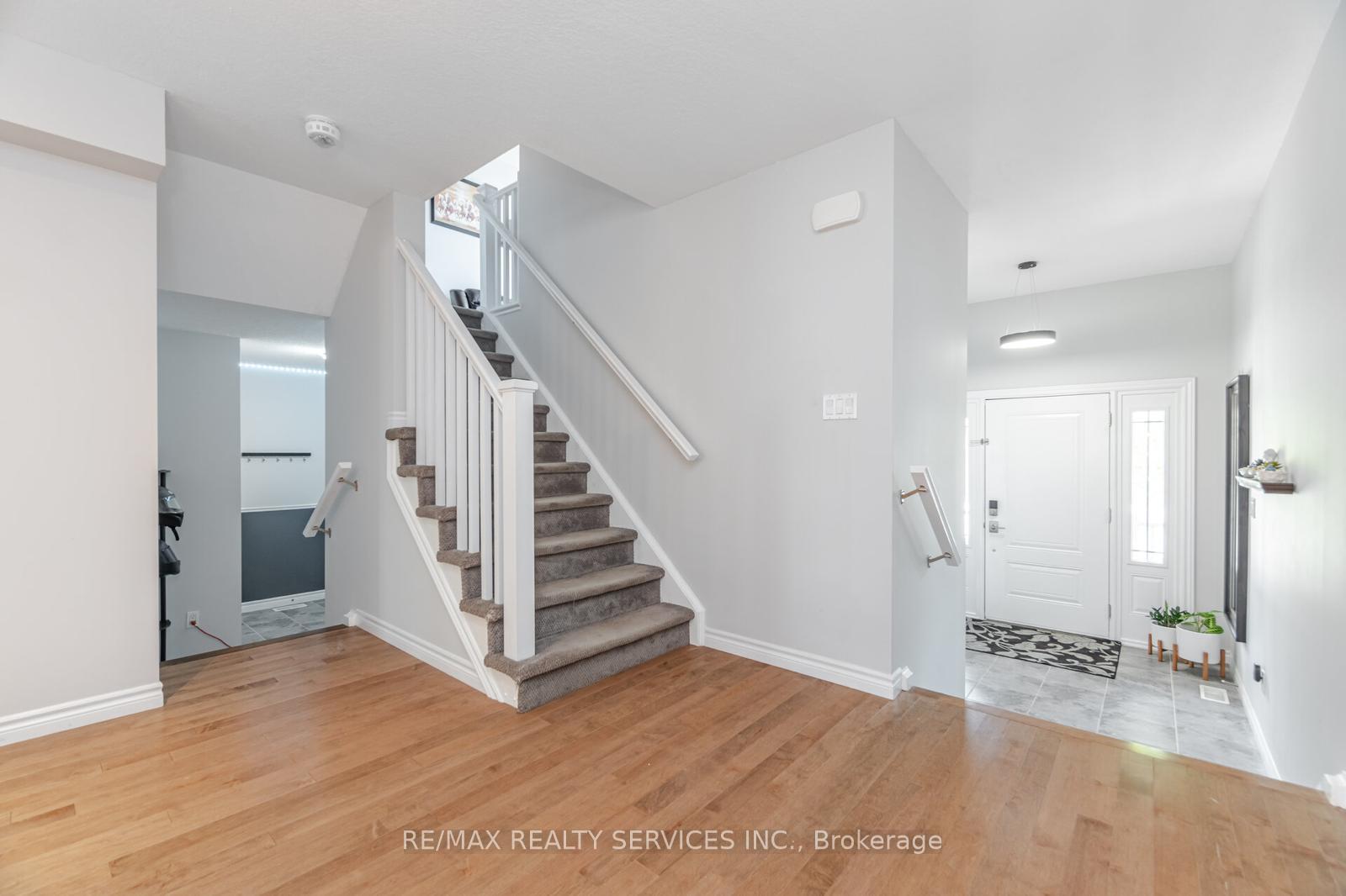 Photo 14 of 567 Starwood Drive, Guelph, Grange Road — HOMEH