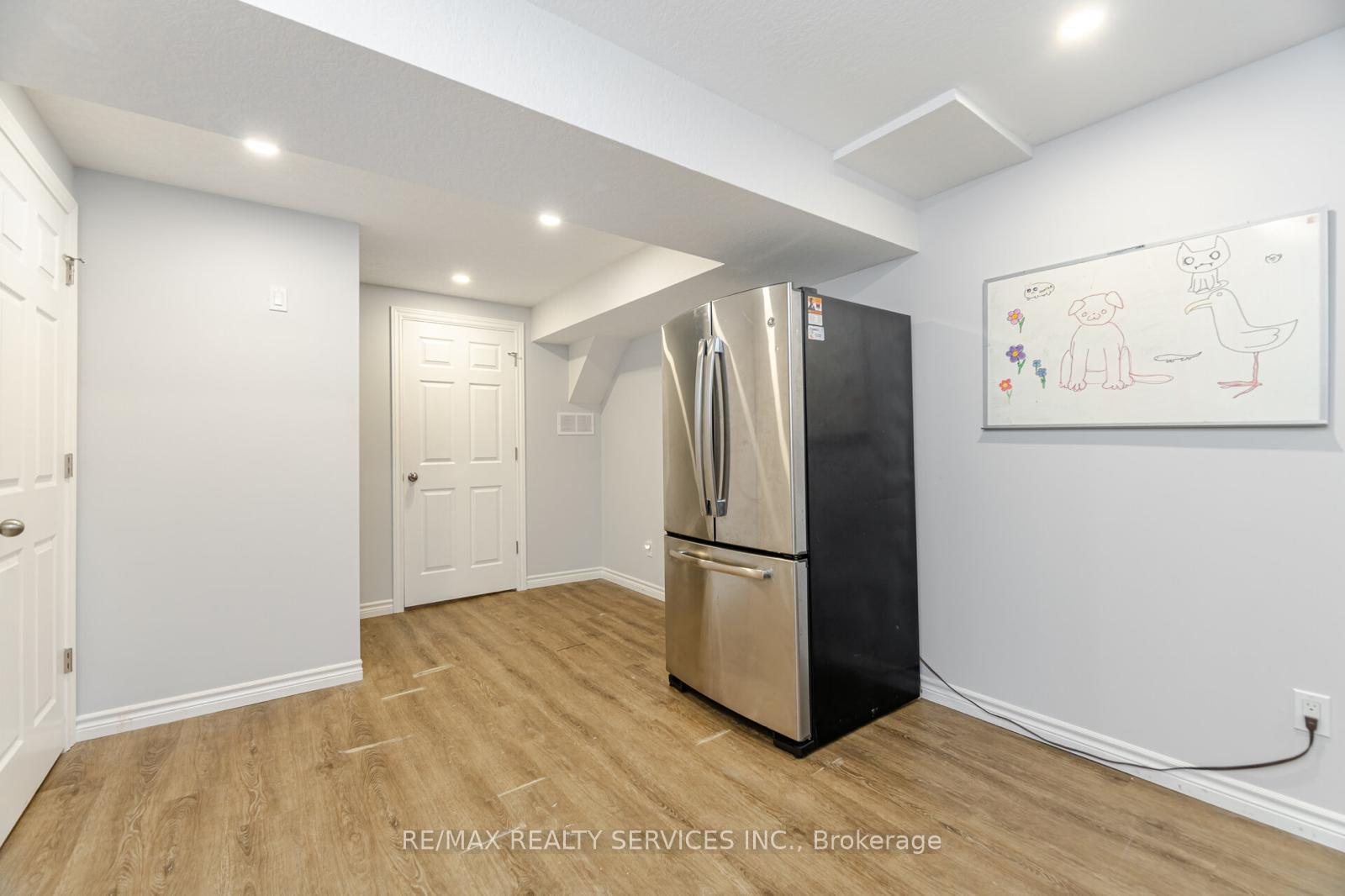 Photo 35 of 567 Starwood Drive, Guelph, Grange Road — HOMEH