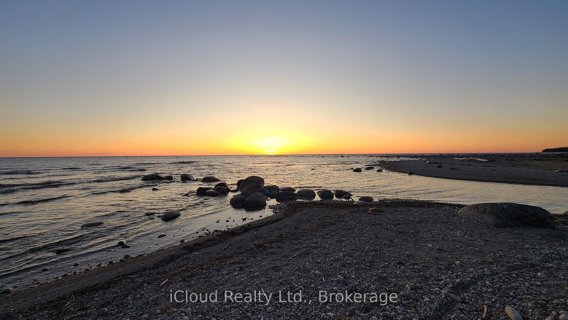 Photo 5 of 44 Red Cedar Drive S, Kincardine — HOMEH