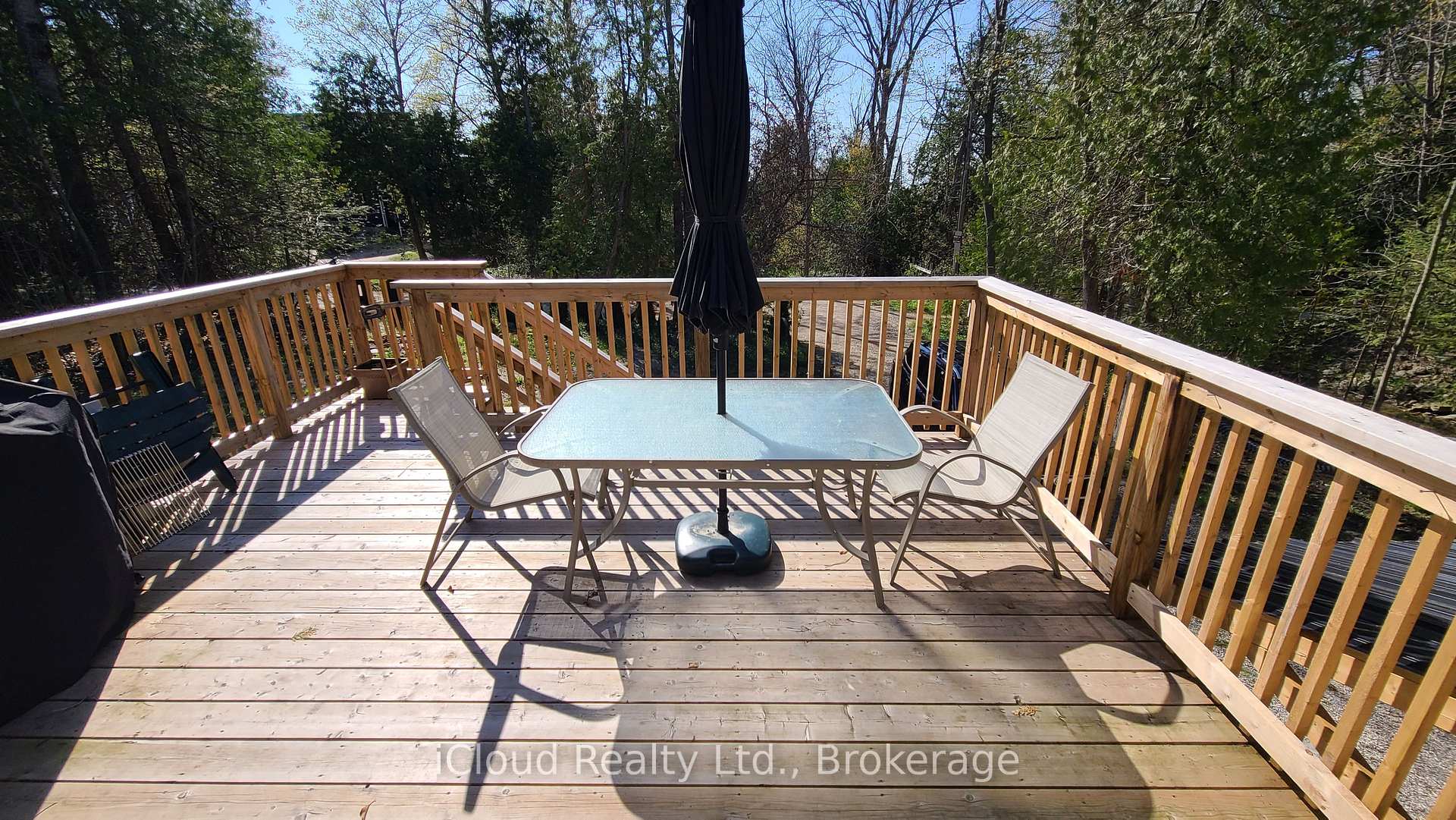 Photo 19 of 44 Red Cedar Drive S, Kincardine — HOMEH