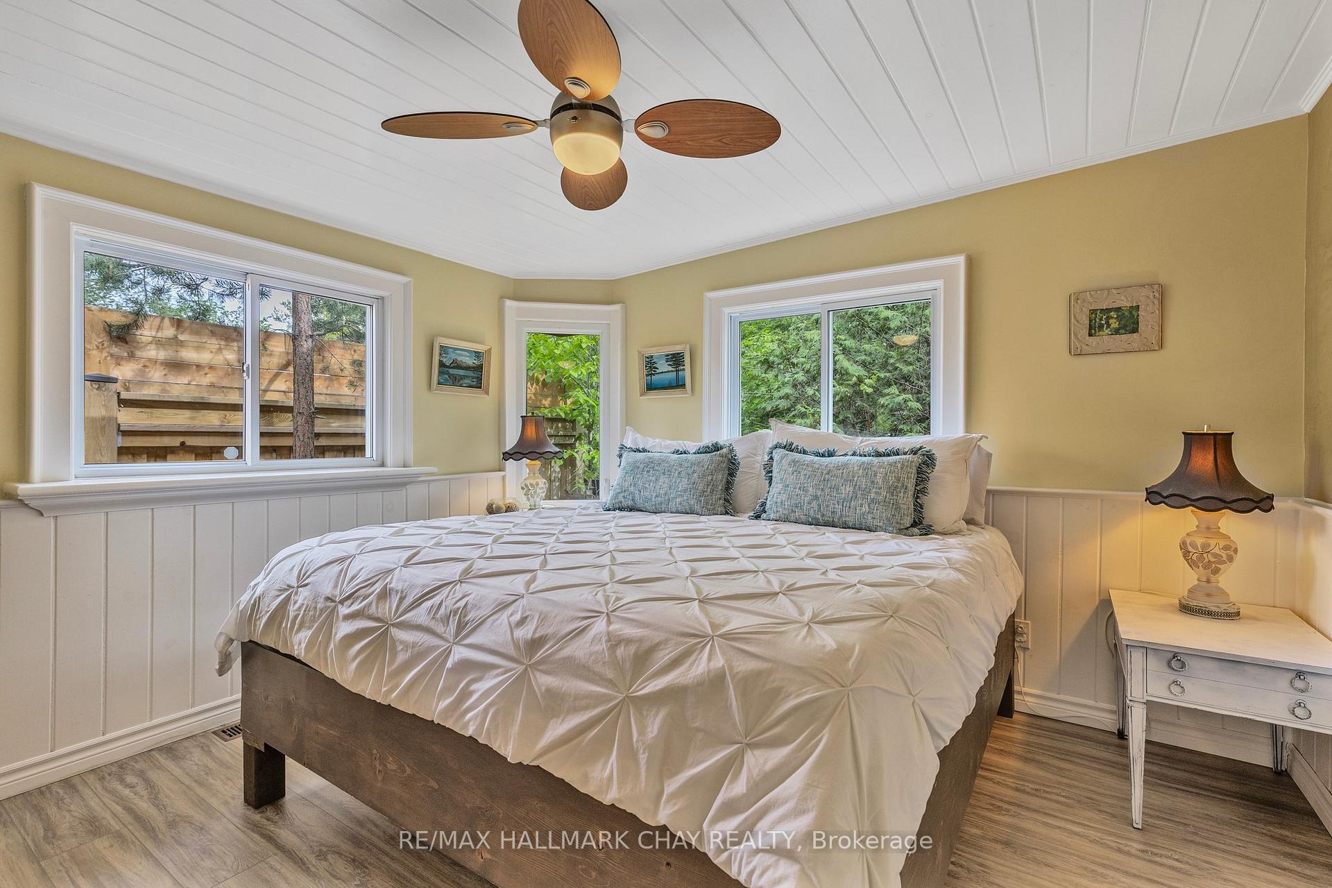 Photo 7 of 23 Pops Lane, Wasaga Beach — HOMEH