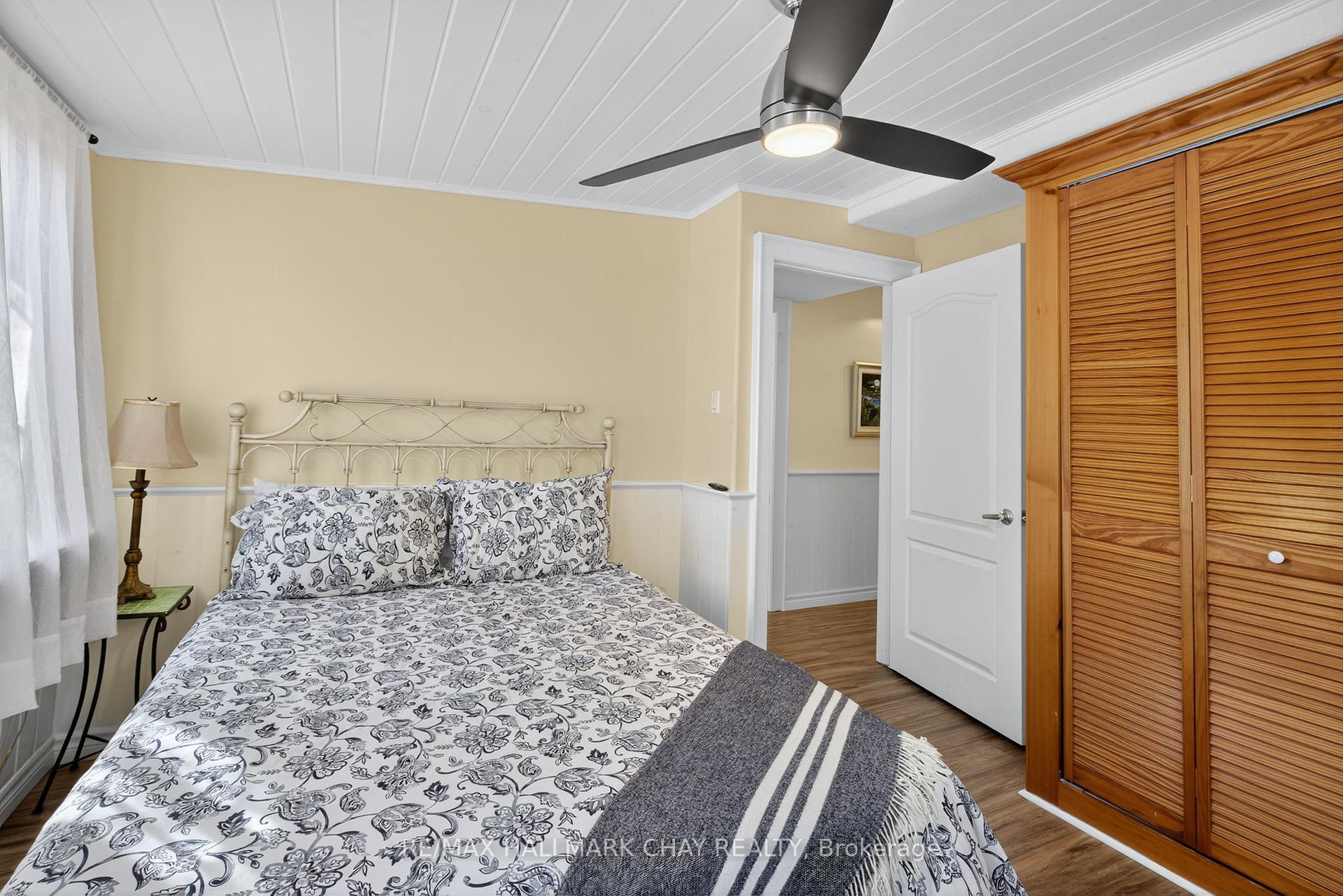 Photo 13 of 23 Pops Lane, Wasaga Beach — HOMEH