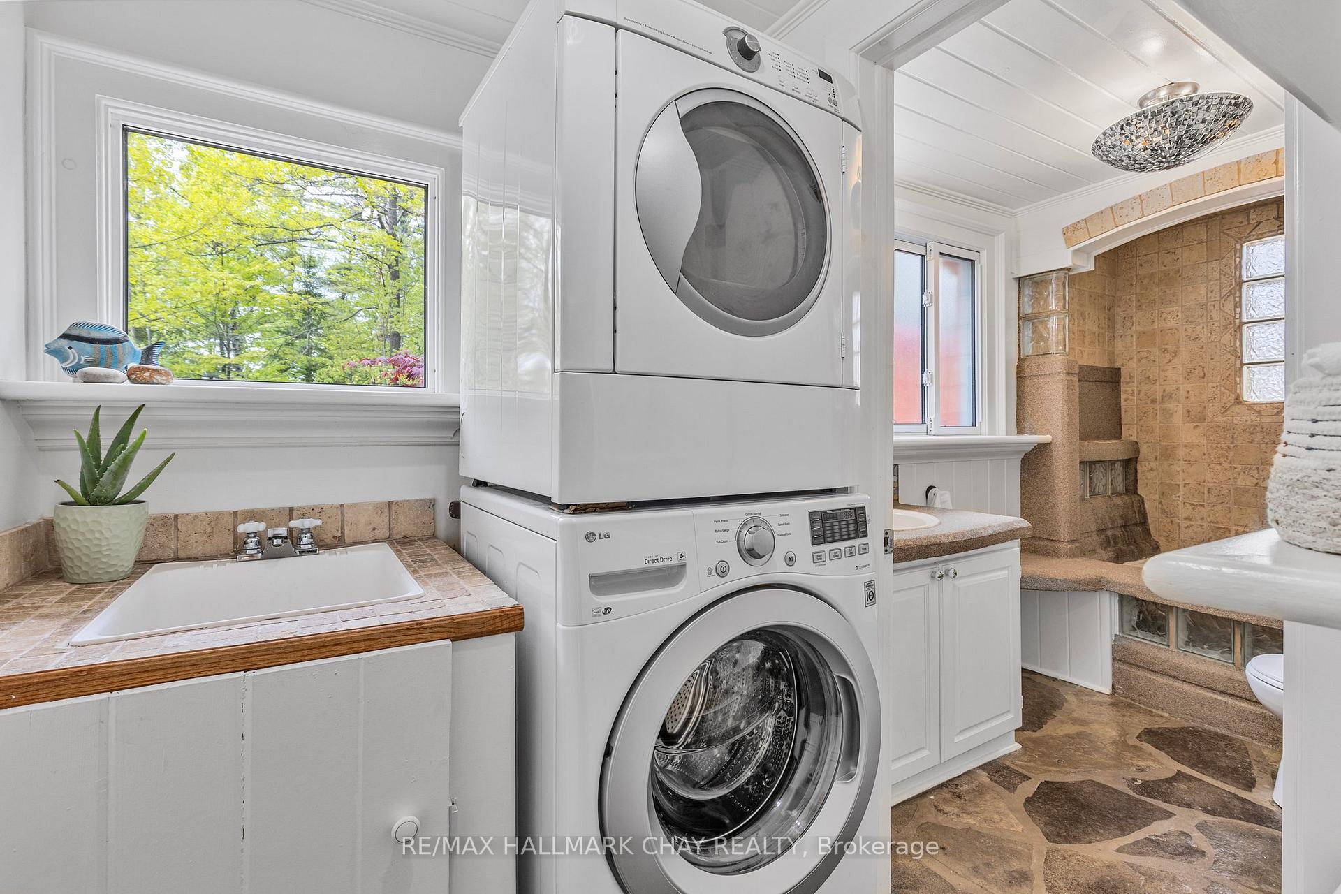 Photo 18 of 23 Pops Lane, Wasaga Beach — HOMEH