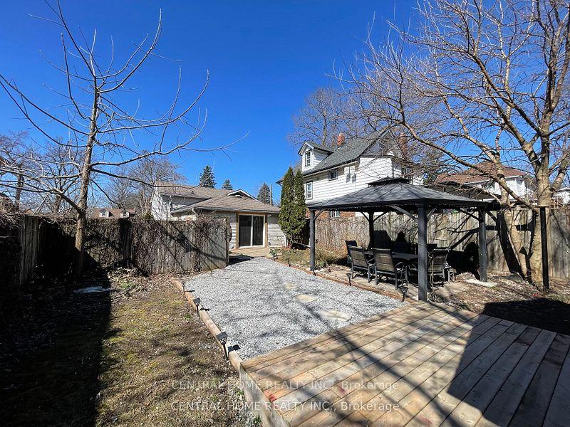 Photo 3 of 6068 Drummond Road, Niagara Falls, Dorchester — HOMEH