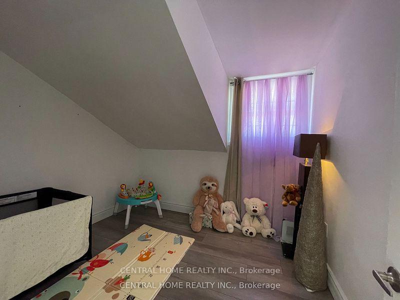 Photo 7 of 6068 Drummond Road, Niagara Falls, Dorchester — HOMEH