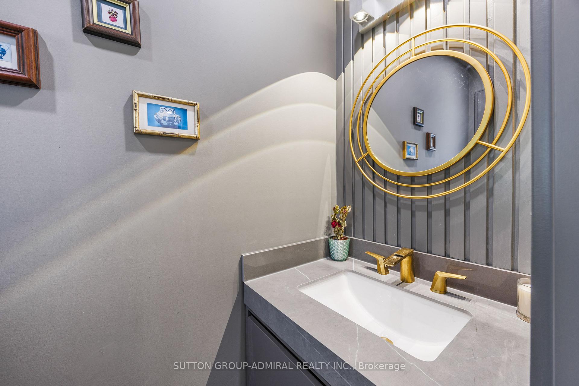 Photo 11 of 134 Gailcrest Circle, Vaughan, Crestwood-Springfarm-Yorkhill — HOMEH