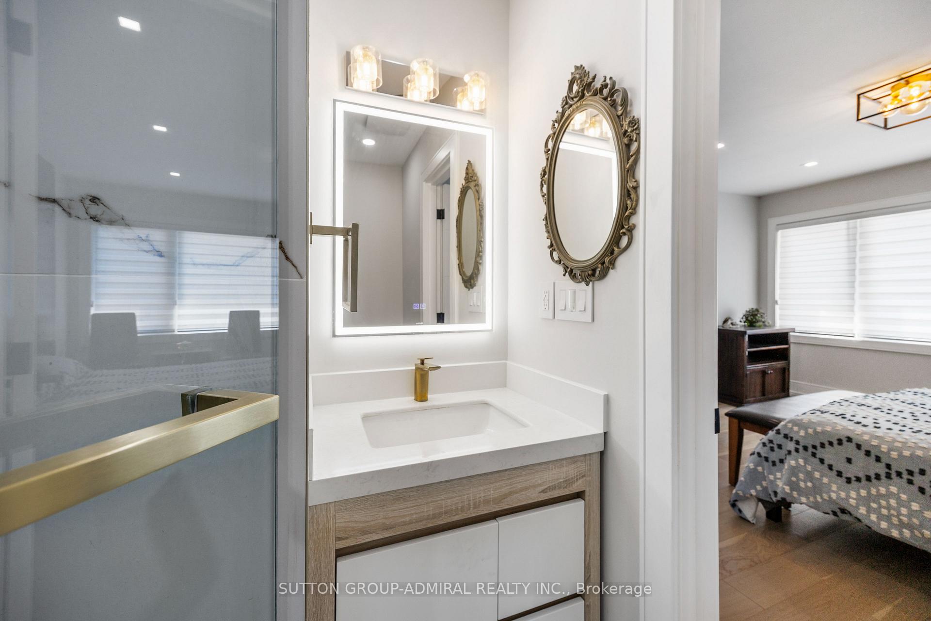 Photo 15 of 134 Gailcrest Circle, Vaughan, Crestwood-Springfarm-Yorkhill — HOMEH
