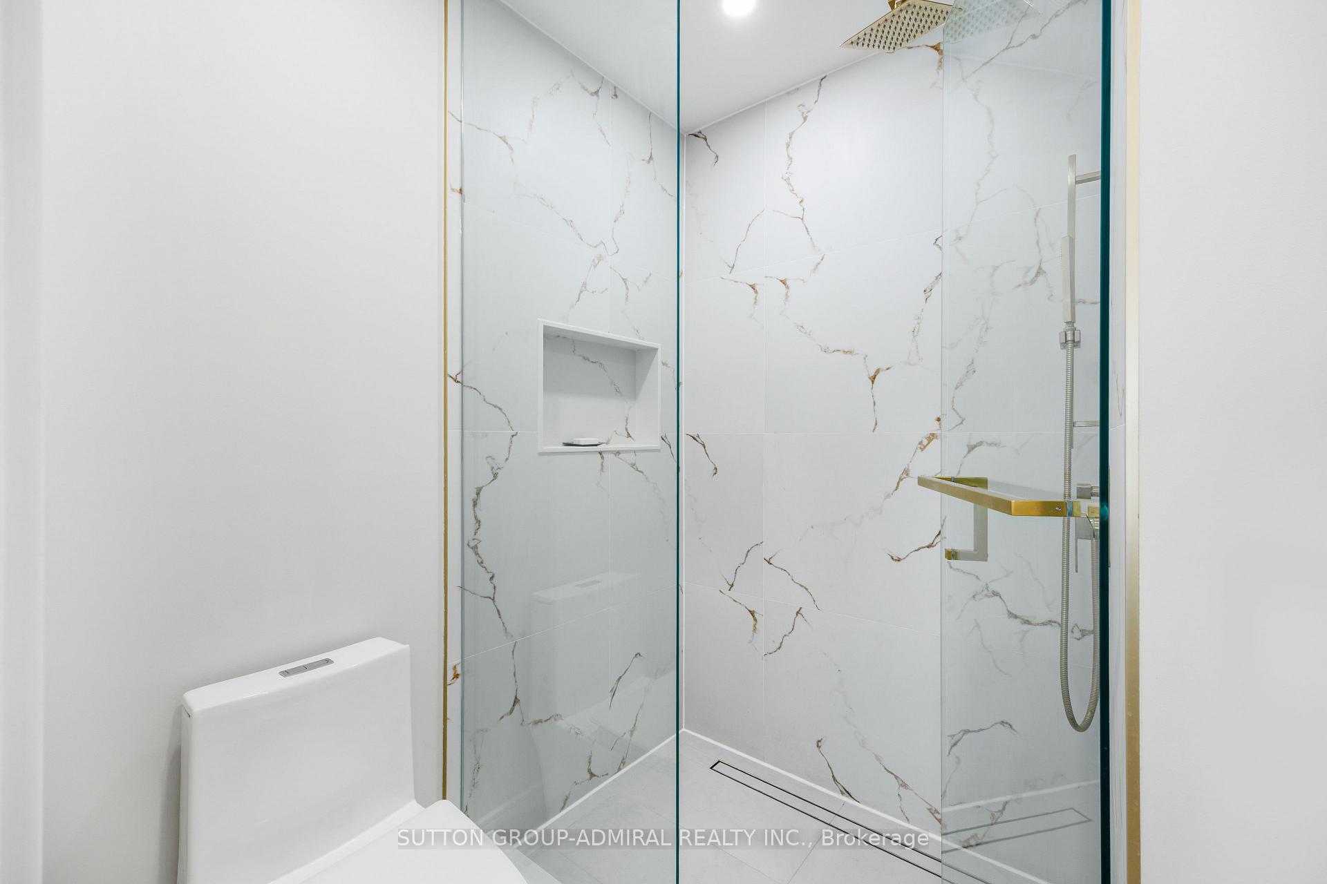 Photo 16 of 134 Gailcrest Circle, Vaughan, Crestwood-Springfarm-Yorkhill — HOMEH