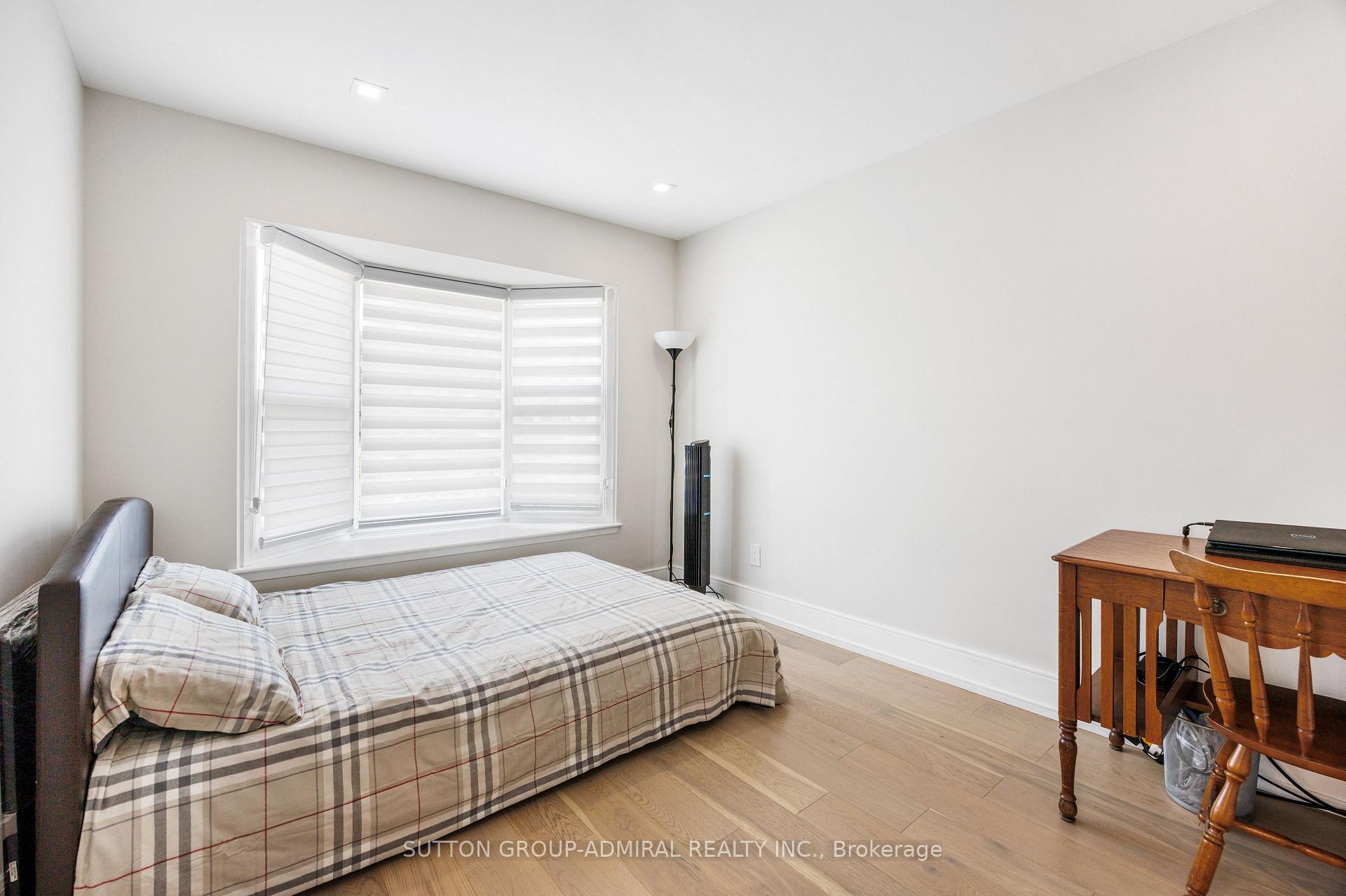Photo 18 of 134 Gailcrest Circle, Vaughan, Crestwood-Springfarm-Yorkhill — HOMEH