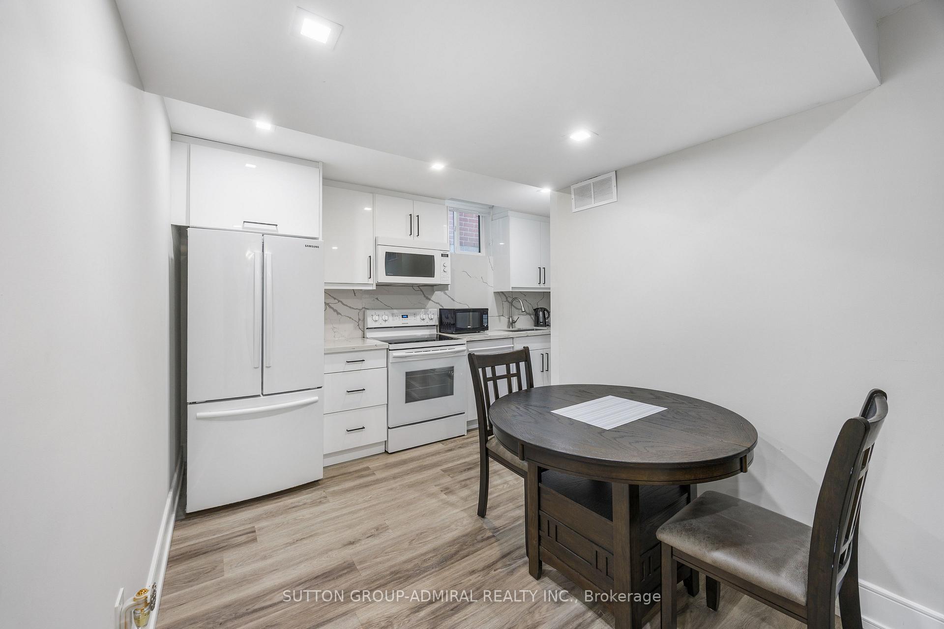 Photo 21 of 134 Gailcrest Circle, Vaughan, Crestwood-Springfarm-Yorkhill — HOMEH