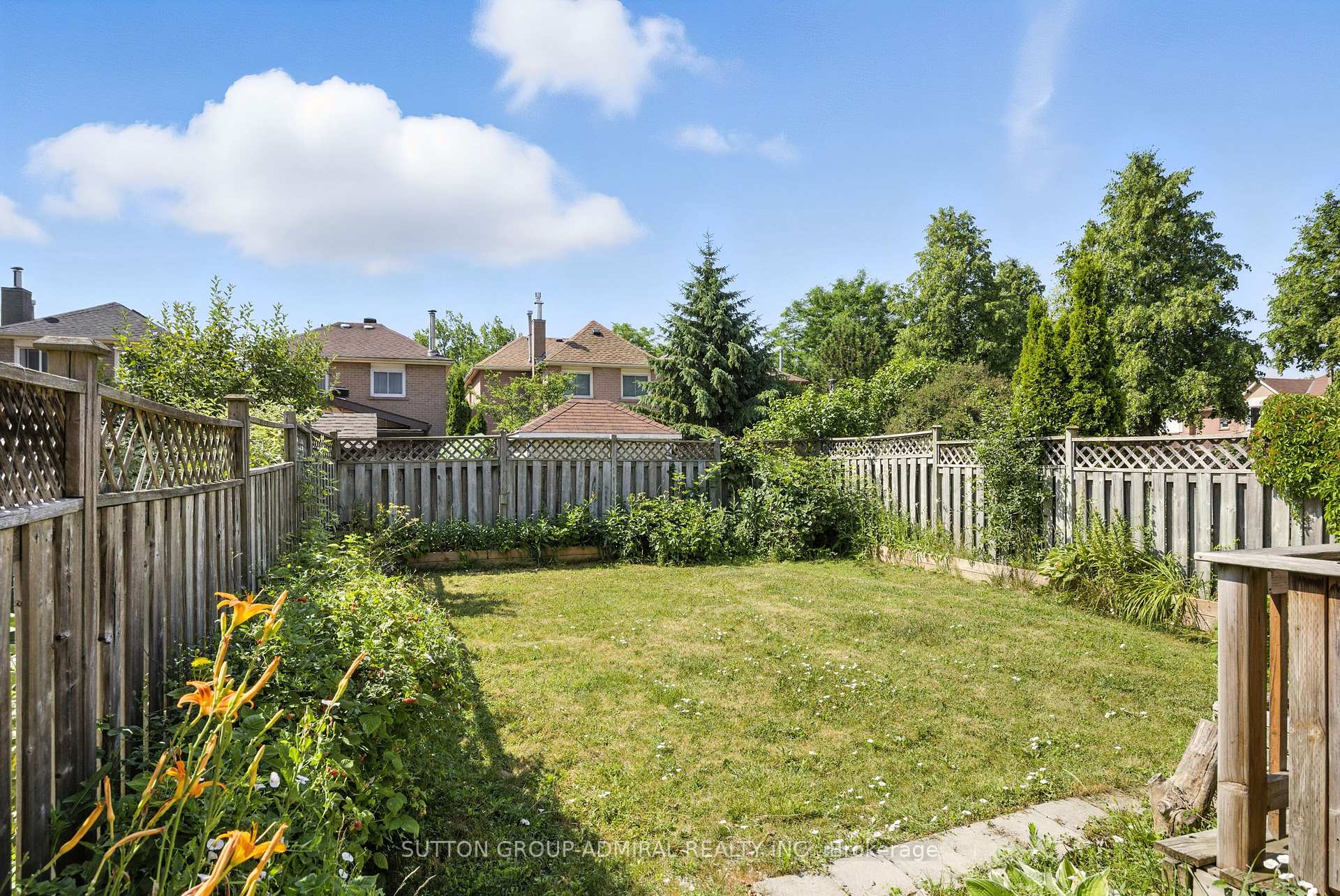 Photo 28 of 134 Gailcrest Circle, Vaughan, Crestwood-Springfarm-Yorkhill — HOMEH