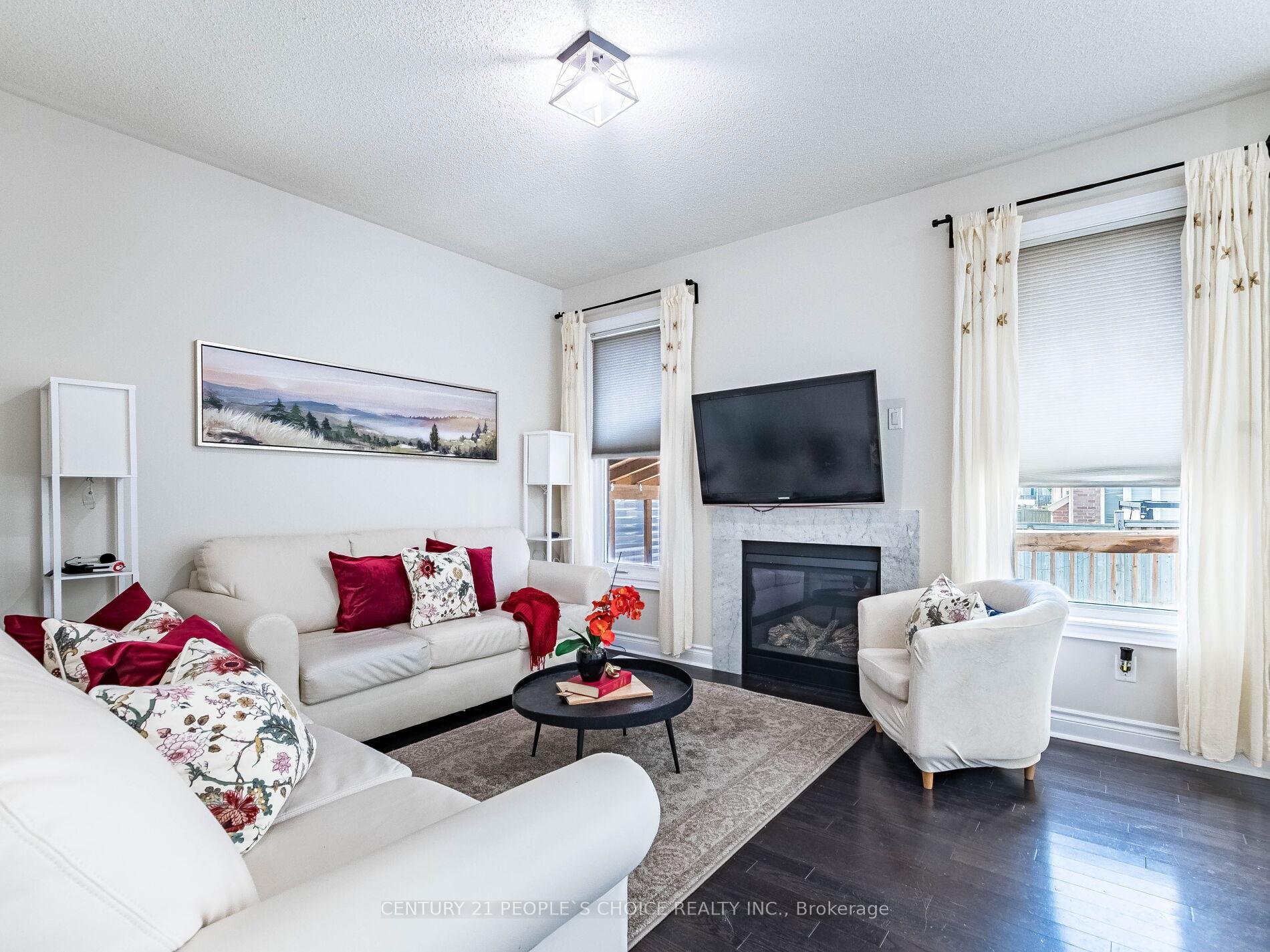 Photo 8 of 4 Dunley Crescent, Brampton, Credit Valley — HOMEH