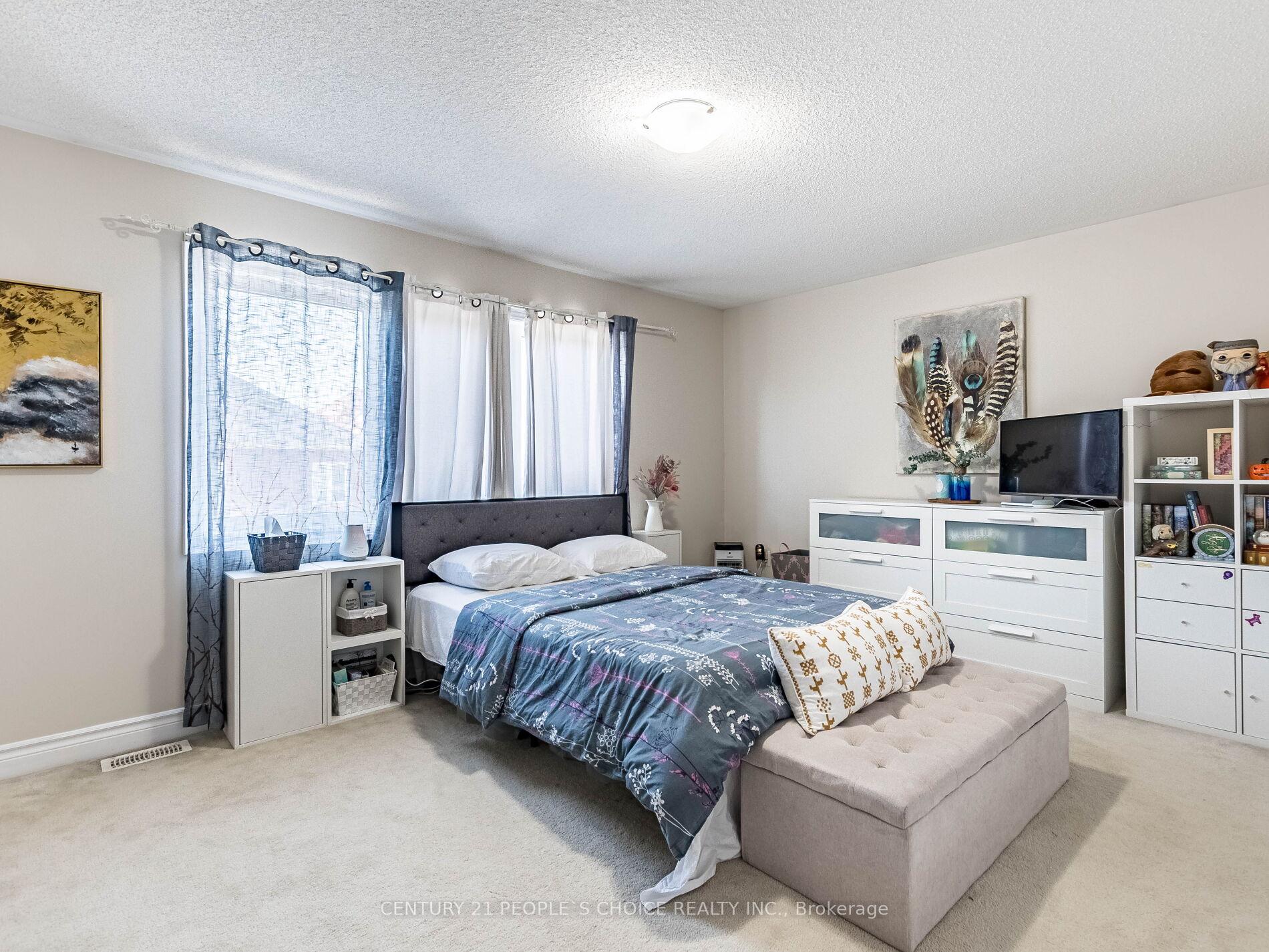 Photo 16 of 4 Dunley Crescent, Brampton, Credit Valley — HOMEH