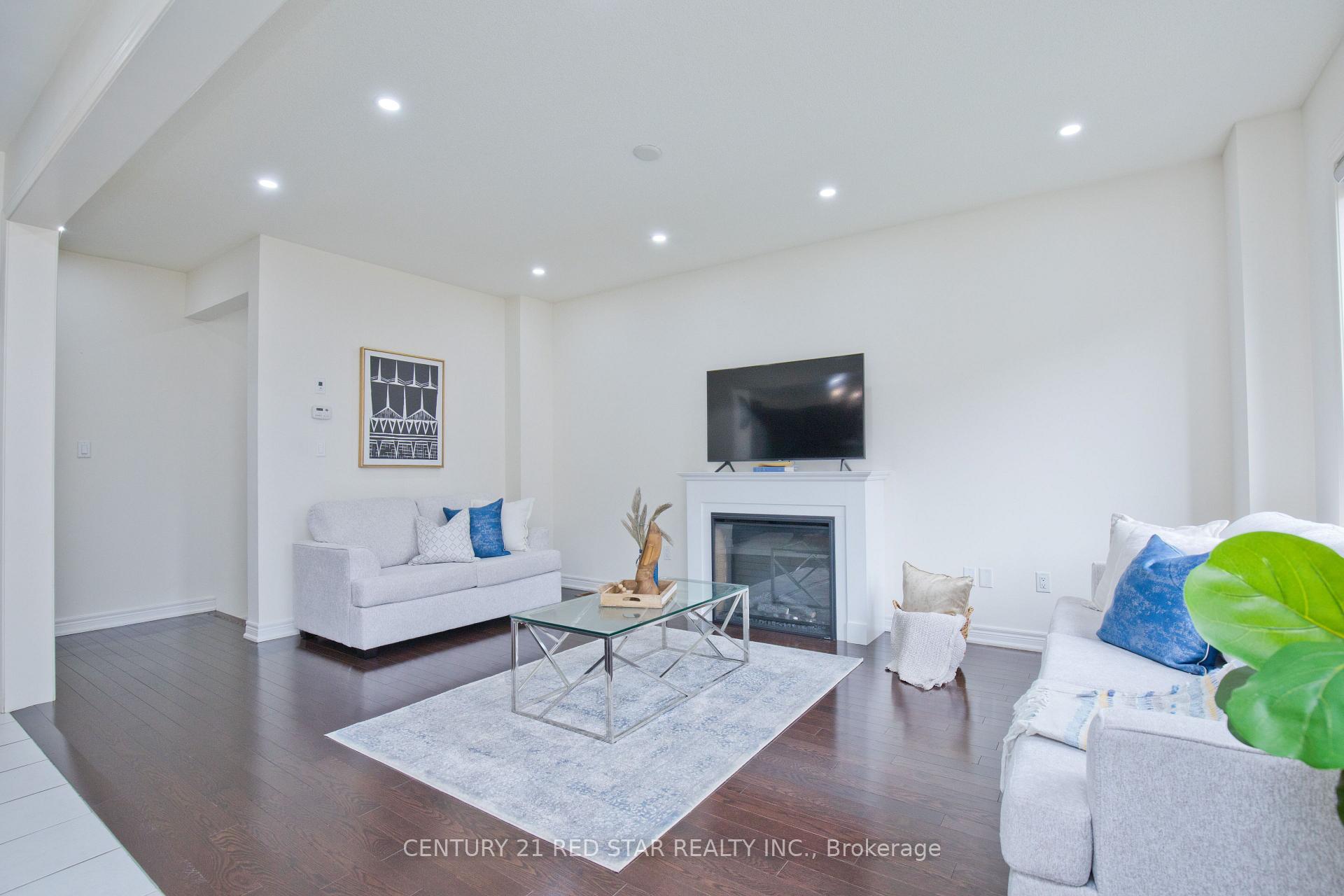 Photo 9 of 633 Brisdale Drive, Brampton, Northwest Brampton — HOMEH
