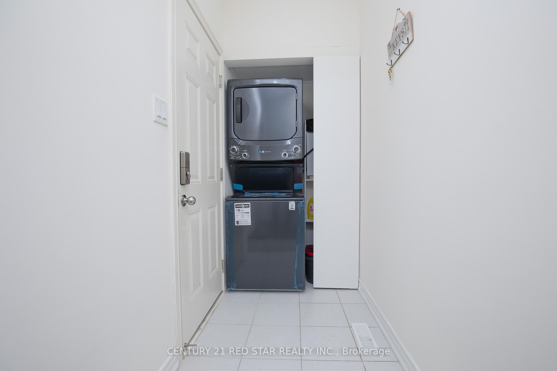 Photo 19 of 633 Brisdale Drive, Brampton, Northwest Brampton — HOMEH