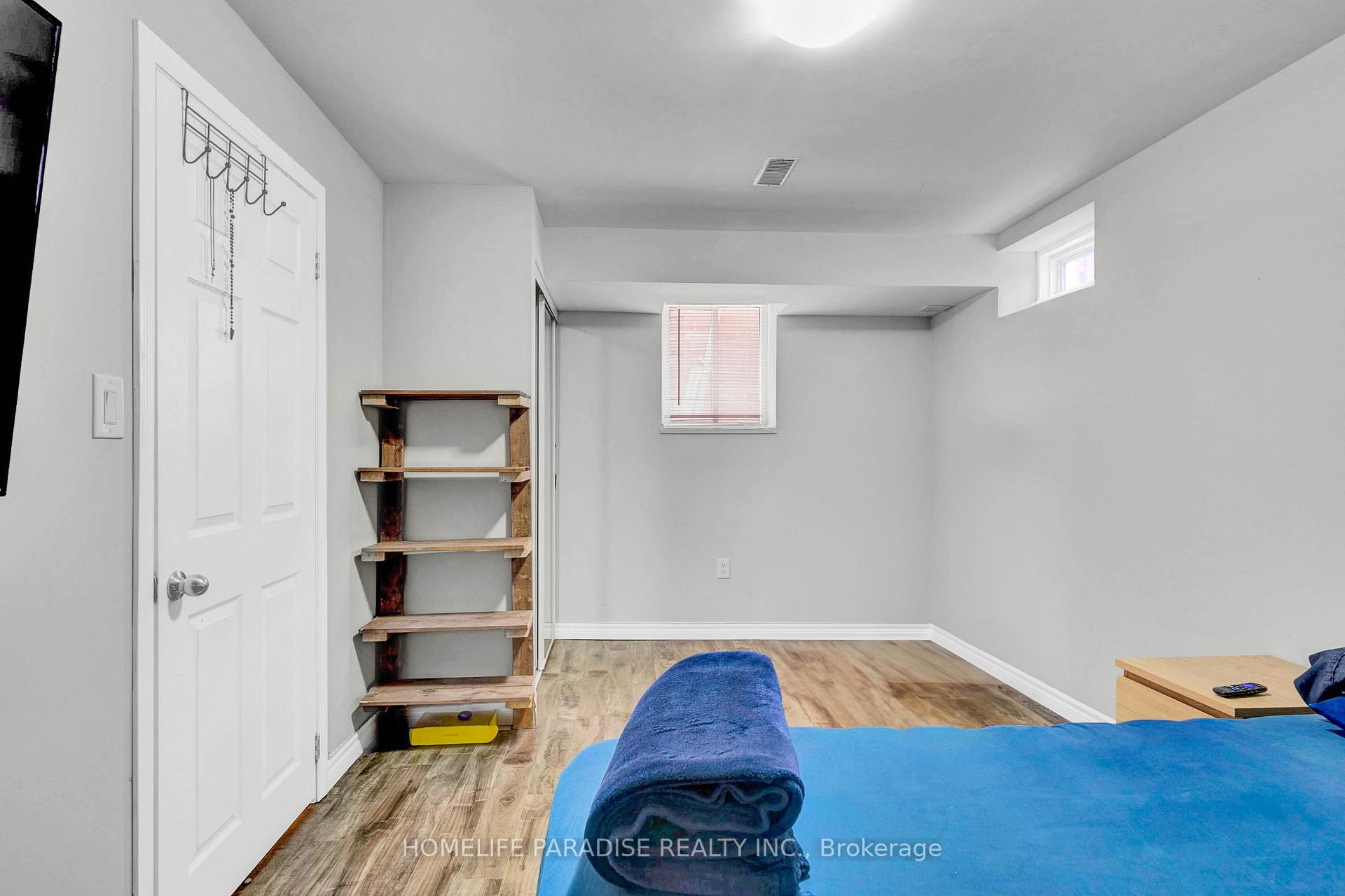 Photo 6 of 33 Silent Pond Crescent, Brampton, Madoc — HOMEH
