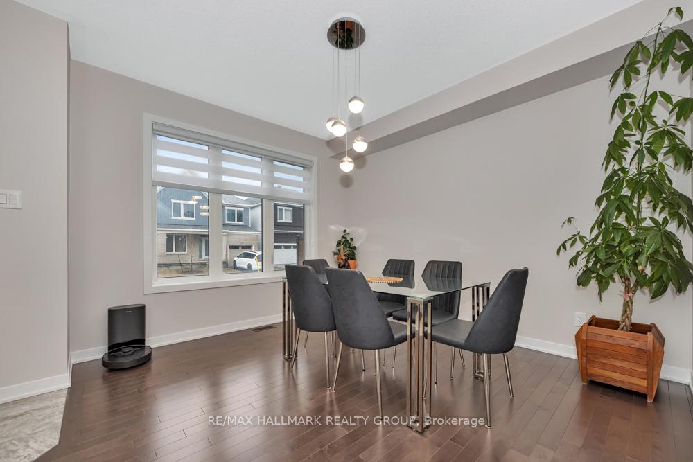 Photo 3 of 1856 Haiku Street, Ottawa, Barrhaven - Half Moon Bay — HOMEH