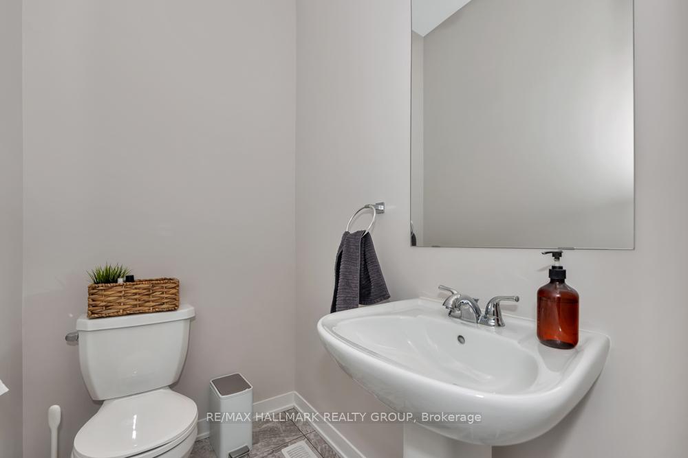Photo 6 of 1856 Haiku Street, Ottawa, Barrhaven - Half Moon Bay — HOMEH