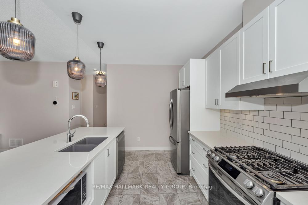 Photo 10 of 1856 Haiku Street, Ottawa, Barrhaven - Half Moon Bay — HOMEH