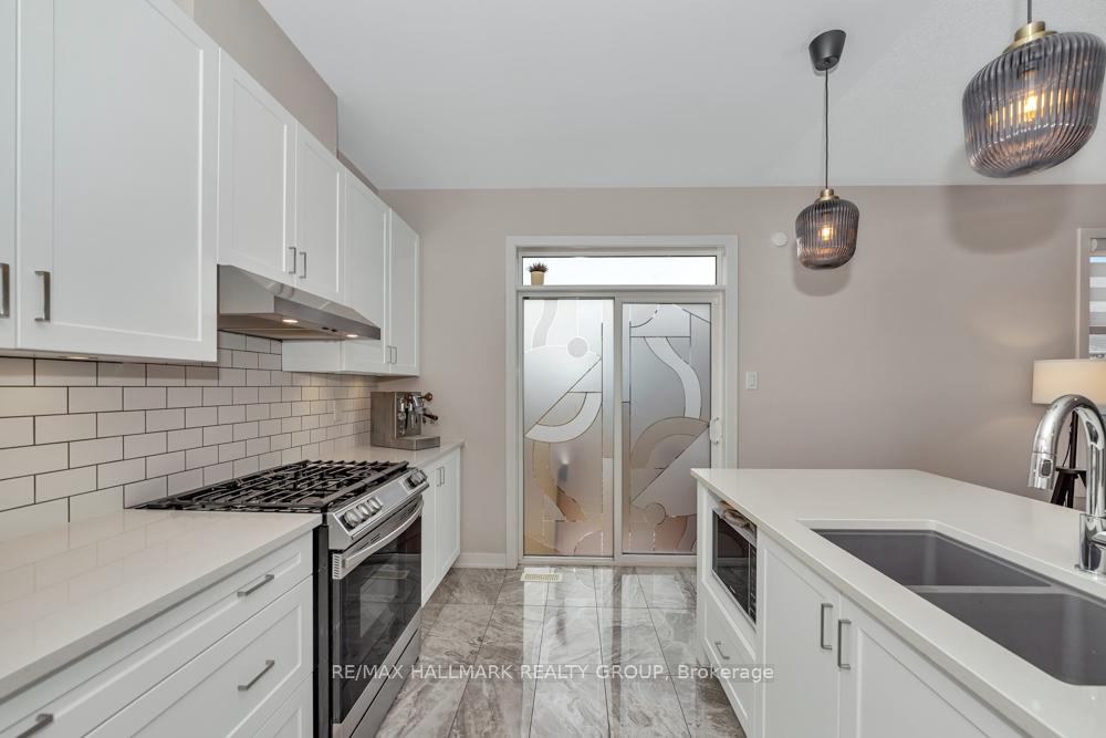 Photo 11 of 1856 Haiku Street, Ottawa, Barrhaven - Half Moon Bay — HOMEH