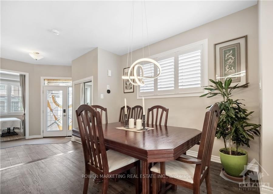 Photo 2 of 560 Chimney Corner Terrace, Ottawa, Barrhaven - Half Moon Bay — HOMEH
