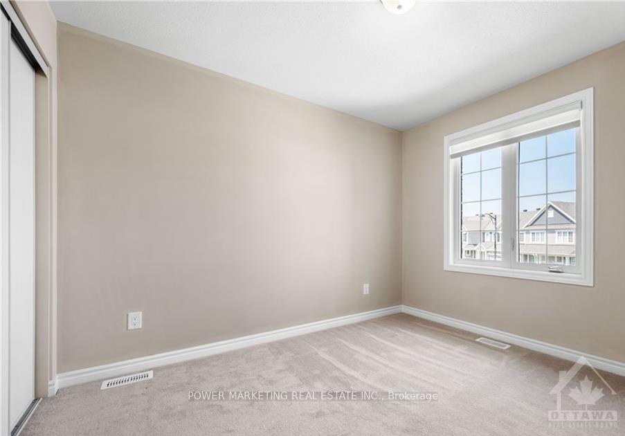 Photo 14 of 560 Chimney Corner Terrace, Ottawa, Barrhaven - Half Moon Bay — HOMEH