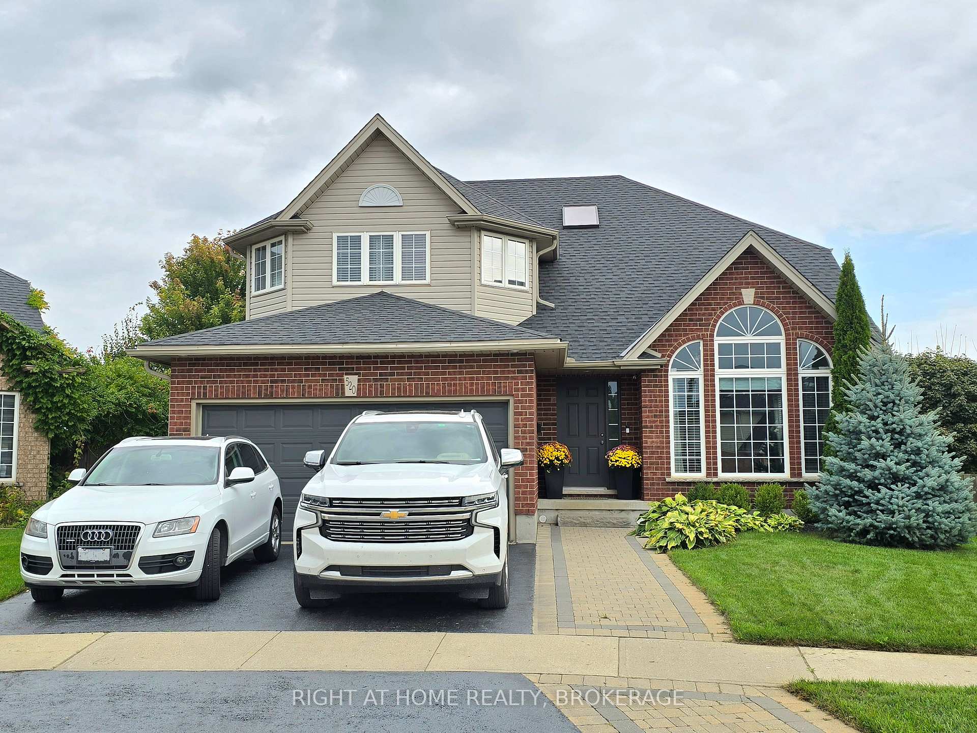 Front of 520 Pine Hollow Court