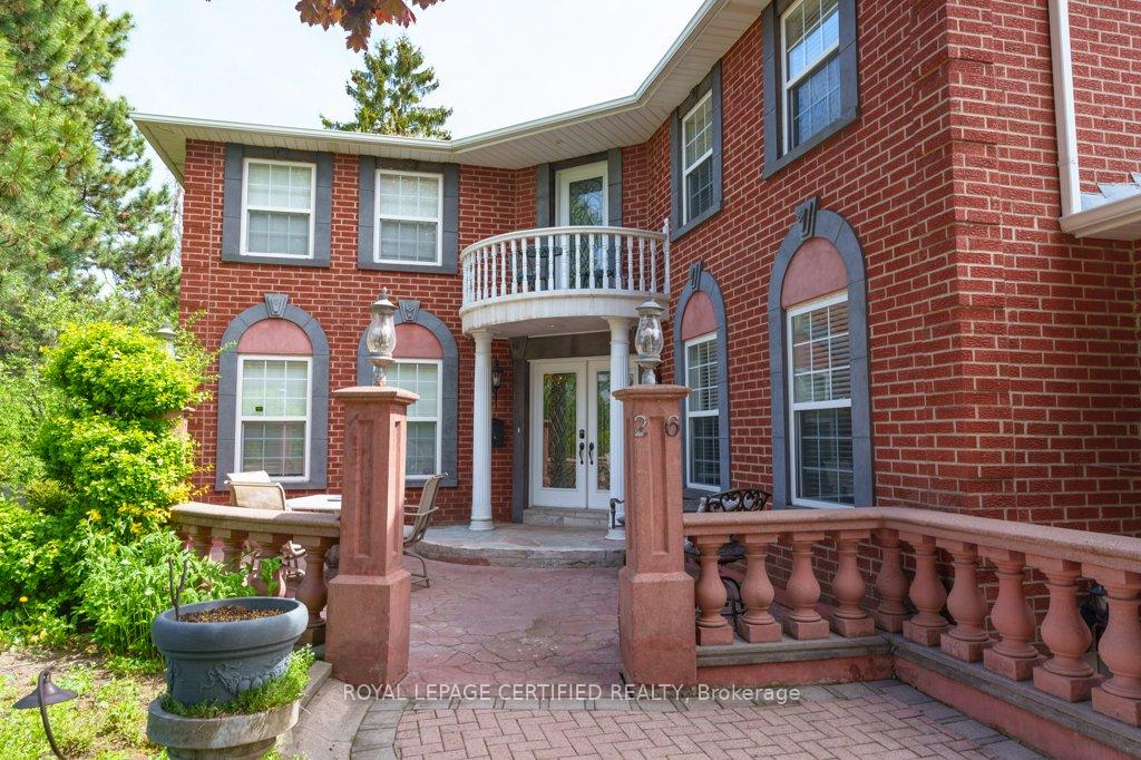 Photo 3 of 26 Madrid Crescent, Brampton, Central Park — HOMEH
