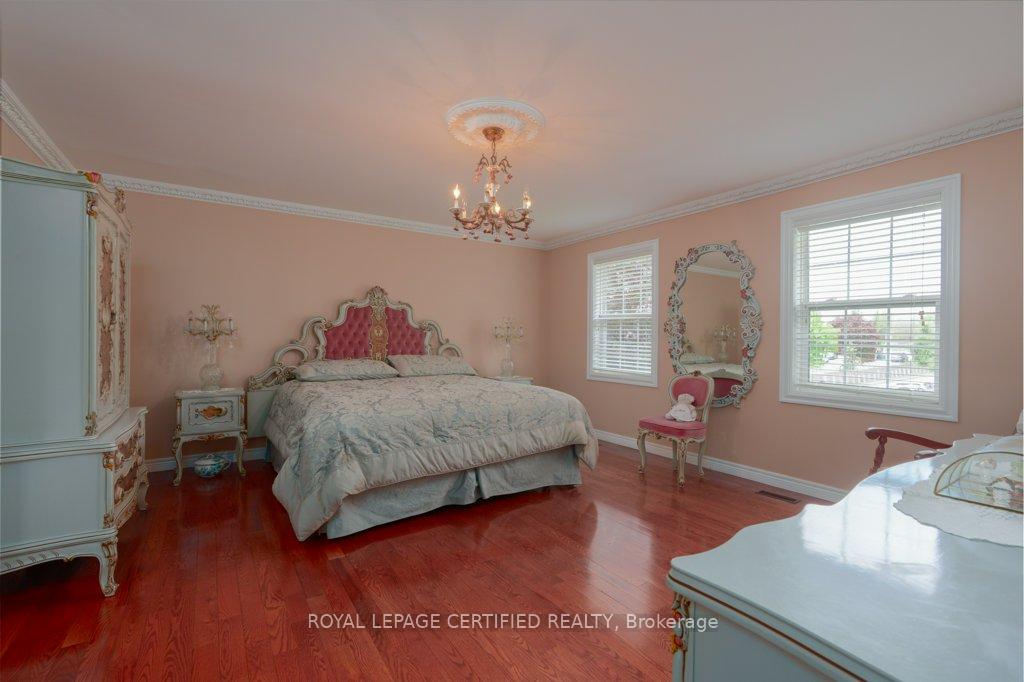 Photo 40 of 26 Madrid Crescent, Brampton, Central Park — HOMEH