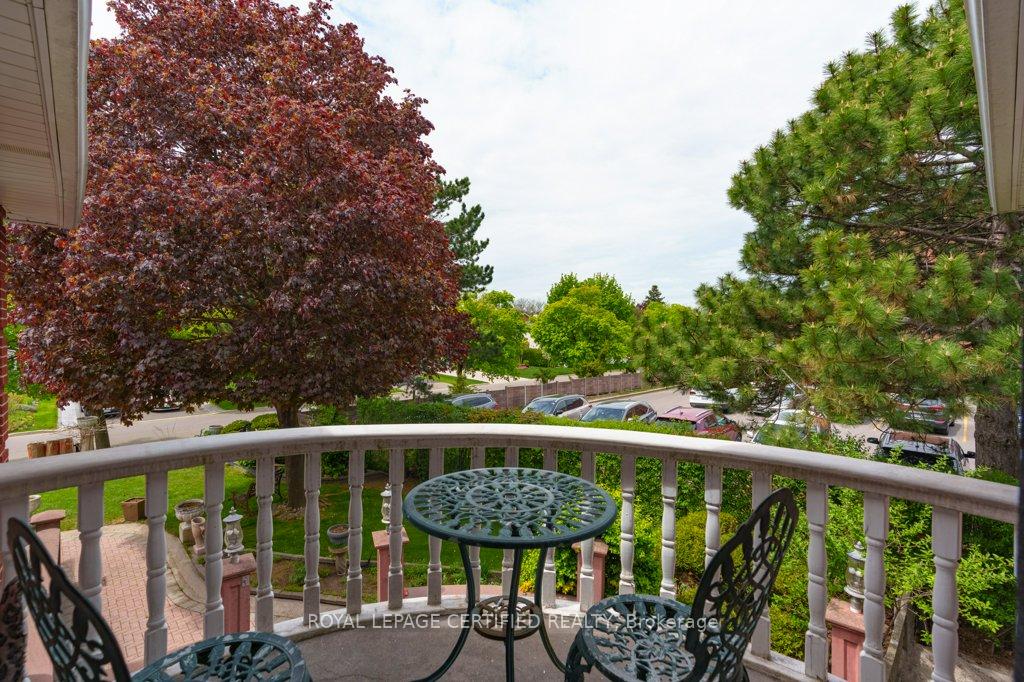 Photo 28 of 26 Madrid Crescent, Brampton, Central Park — HOMEH