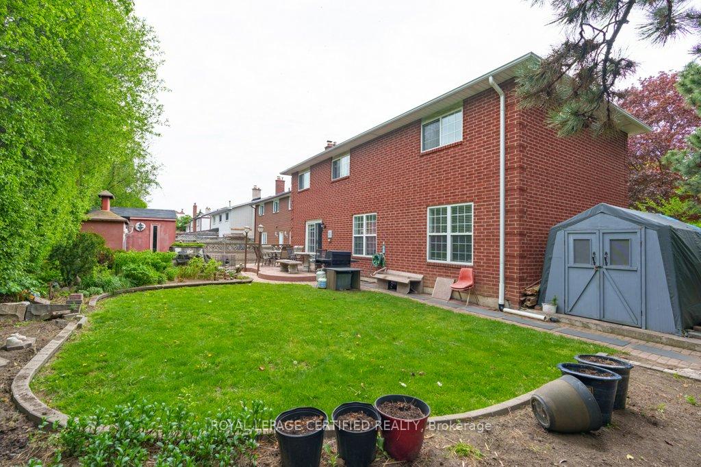 Photo 36 of 26 Madrid Crescent, Brampton, Central Park — HOMEH