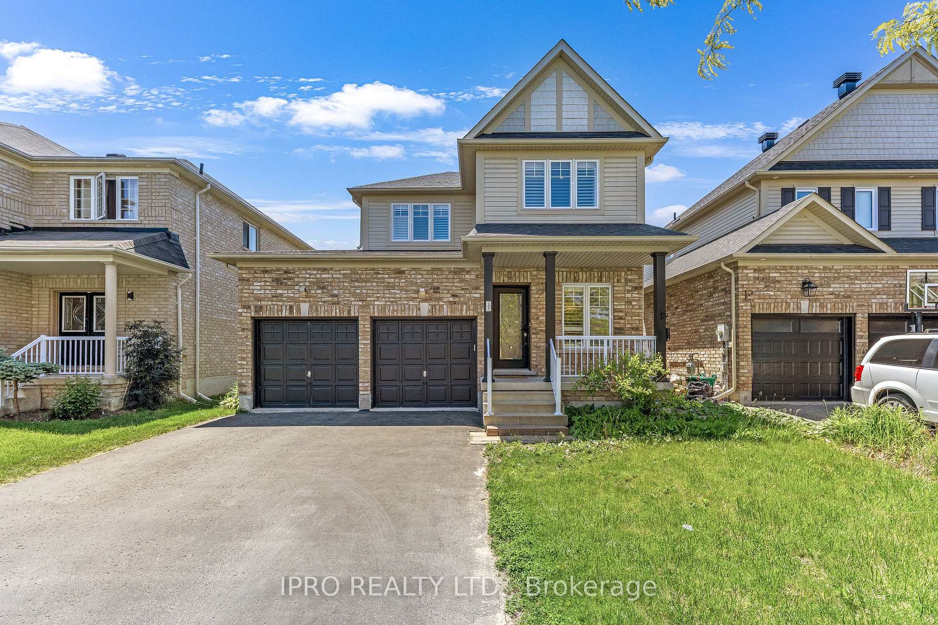 Photo 1 of 15 Connaught Lane, Barrie, Innis-Shore — HOMEH